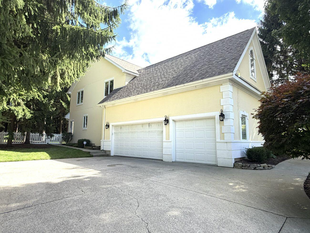 220 Bent Pines, Bellefontaine, Ohio 43311