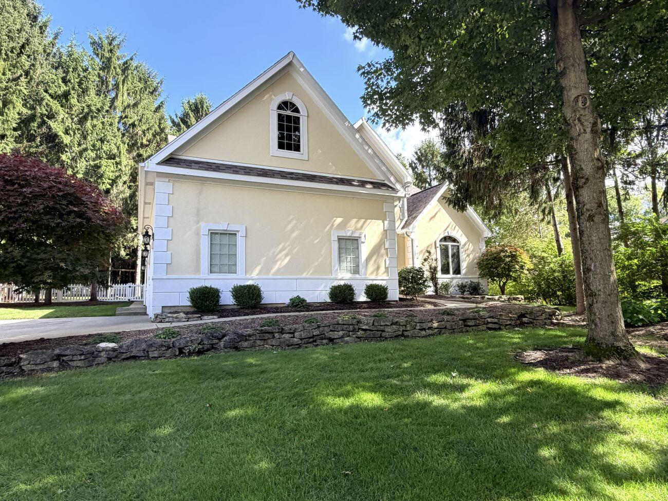 220 Bent Pines, Bellefontaine, Ohio 43311