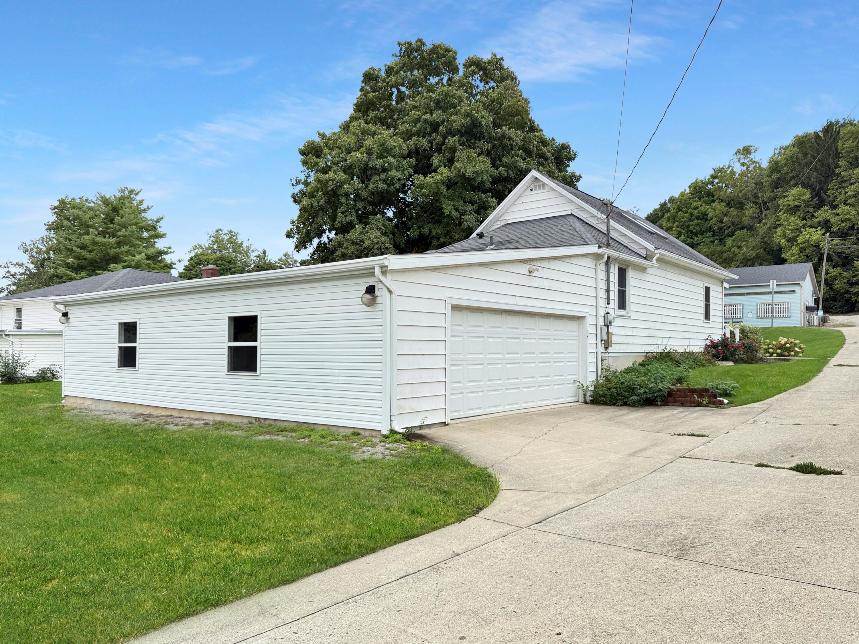 309 Zanesfield, West Liberty, Ohio 43357