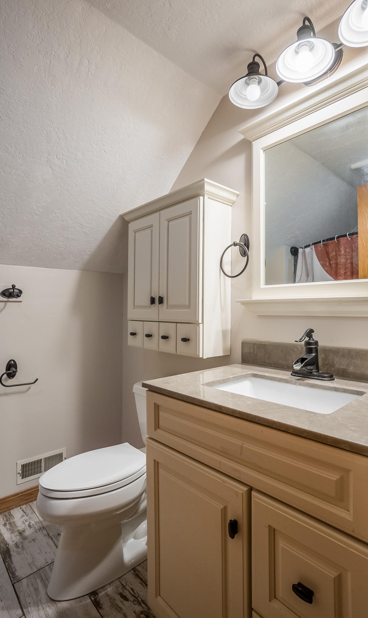 9005 Bradford Bloomer, Bradford, Ohio 45308