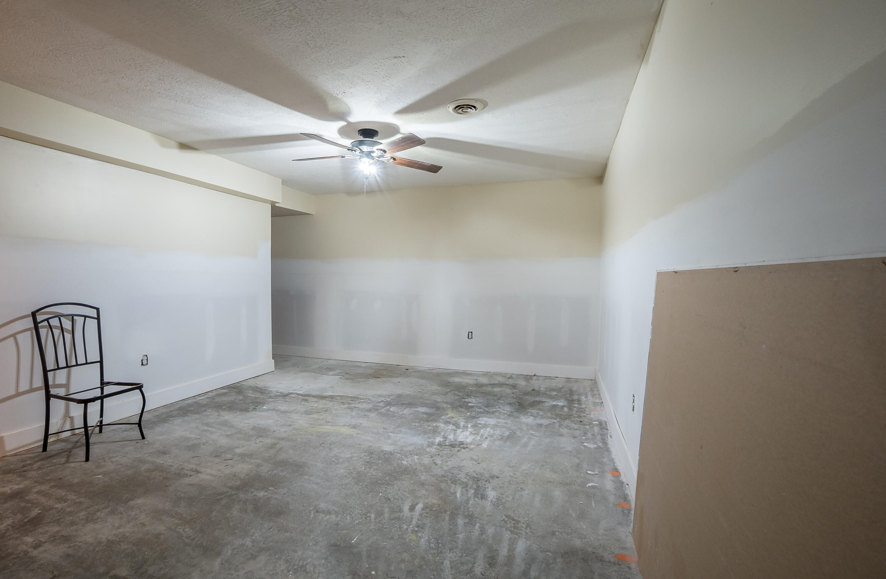 9005 Bradford Bloomer, Bradford, Ohio 45308