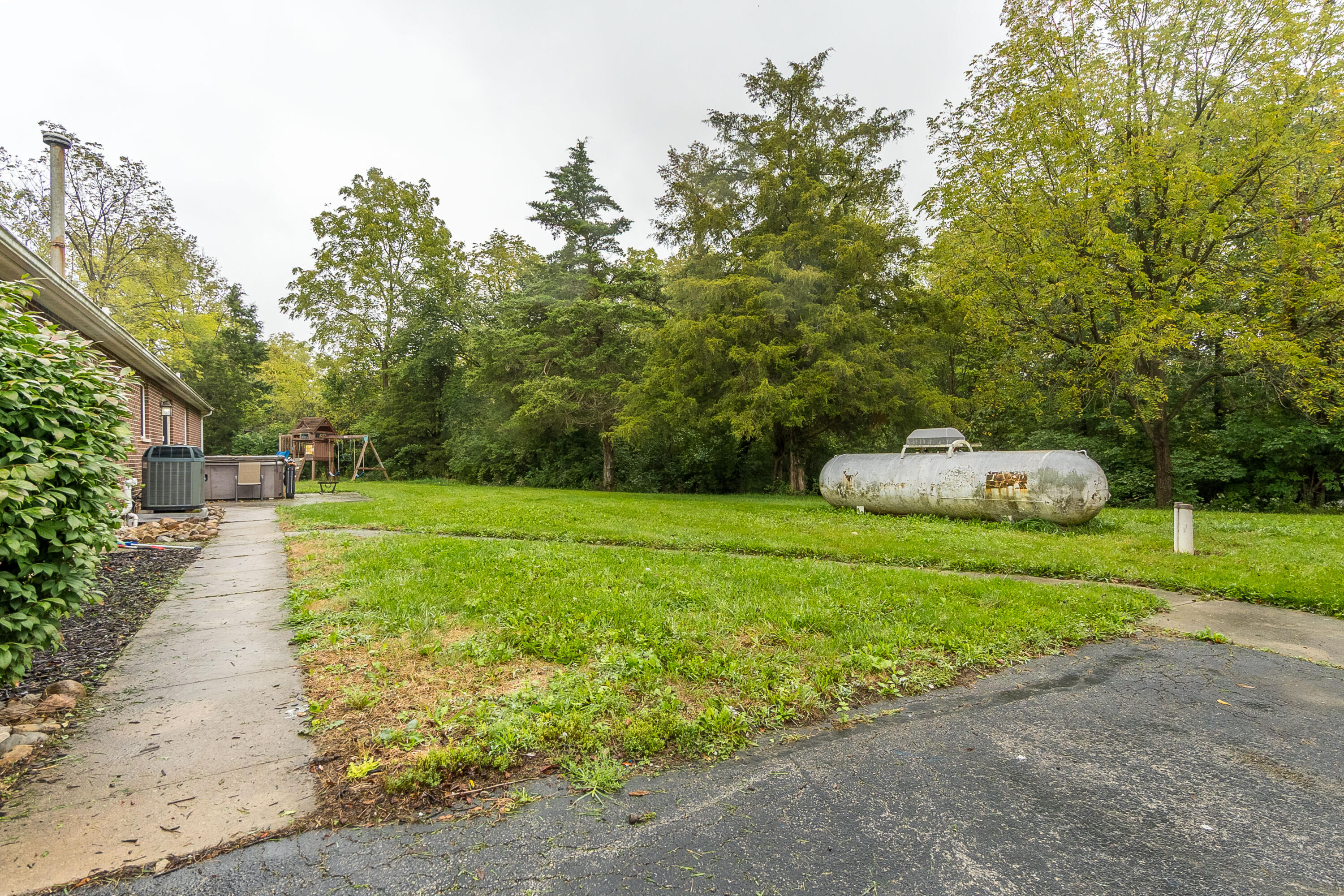 9005 Bradford Bloomer, Bradford, Ohio 45308