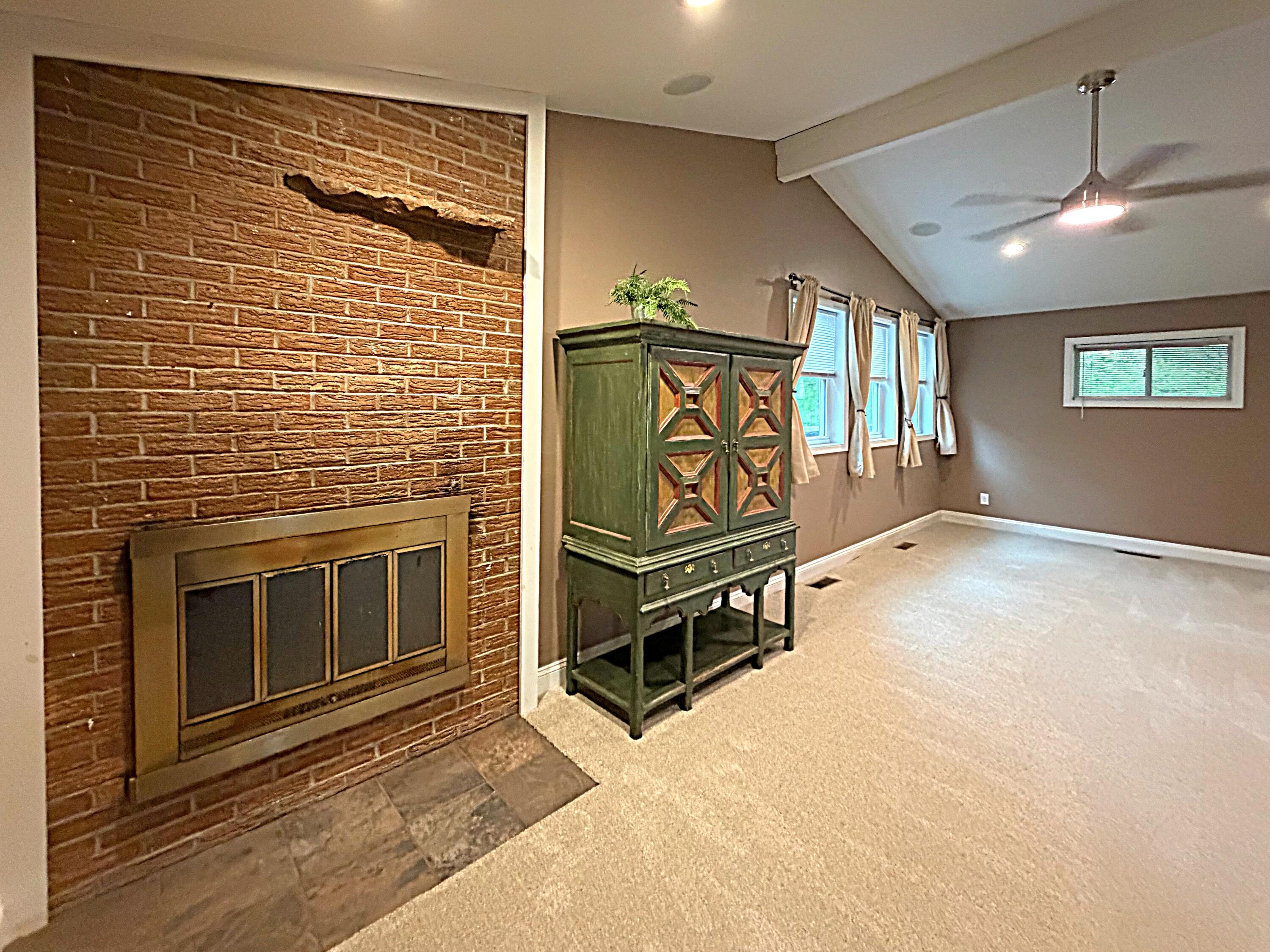 1232 Holly, Springfield, Ohio 45504