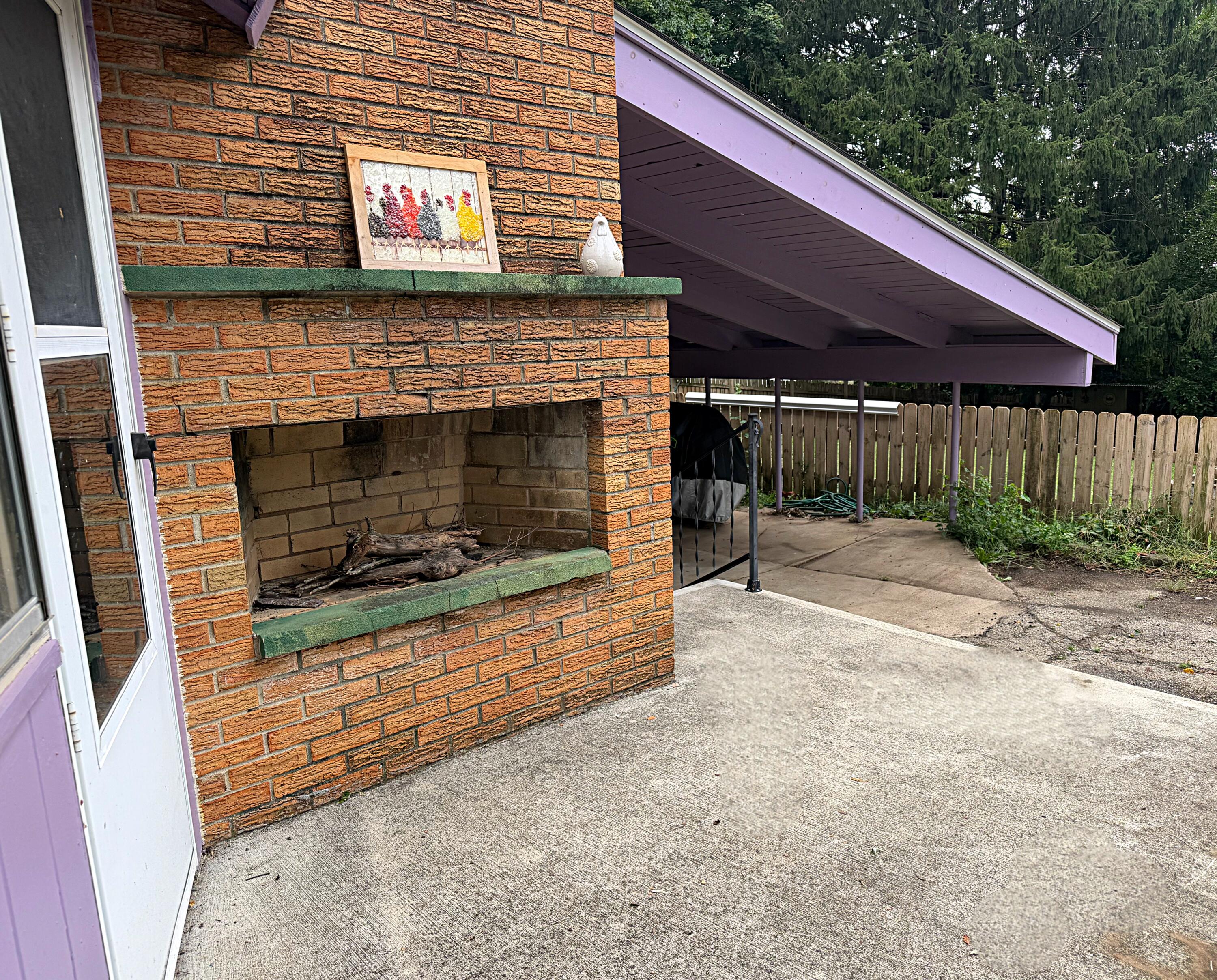 1232 Holly, Springfield, Ohio 45504