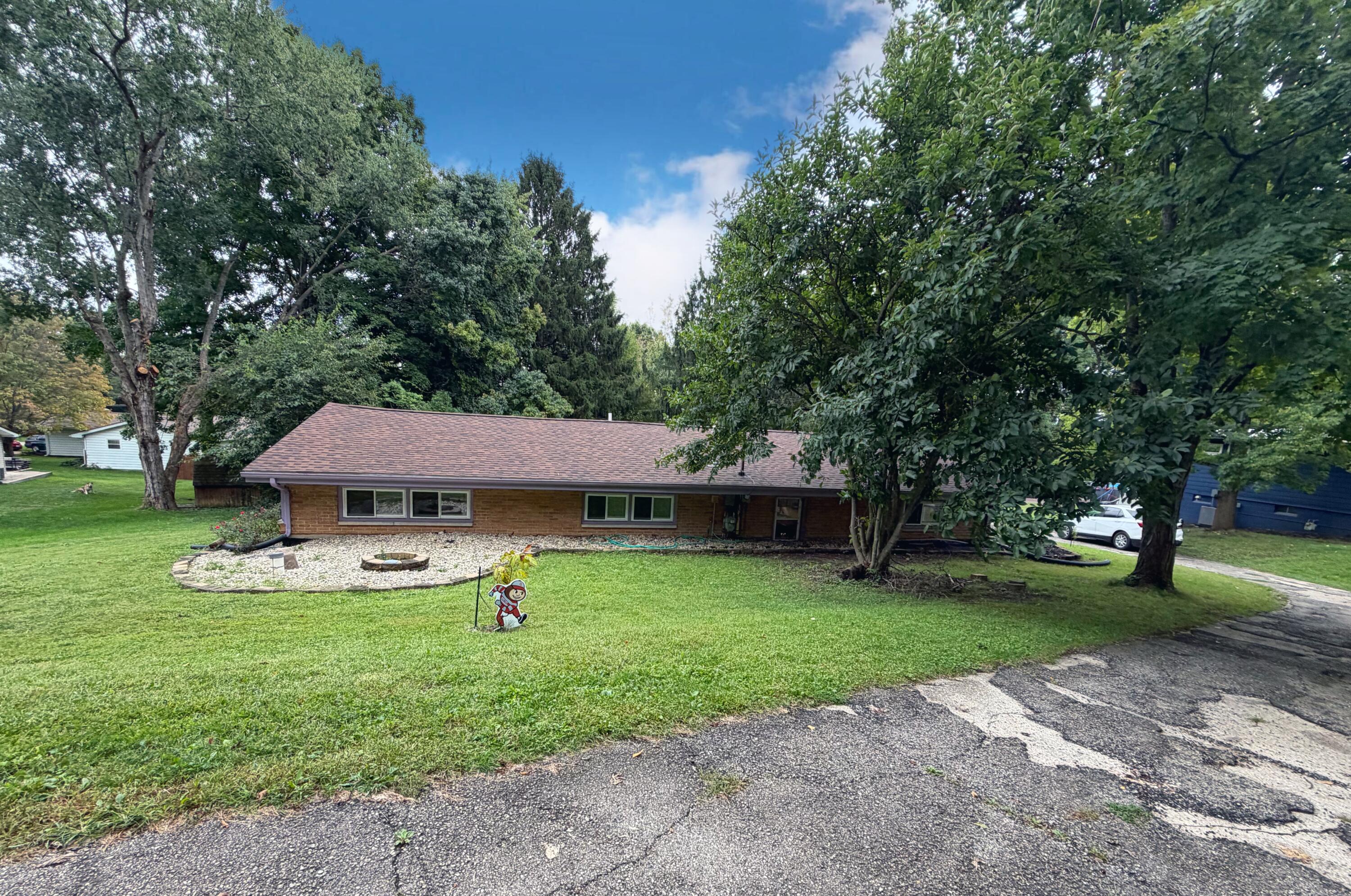 1232 Holly, Springfield, Ohio 45504
