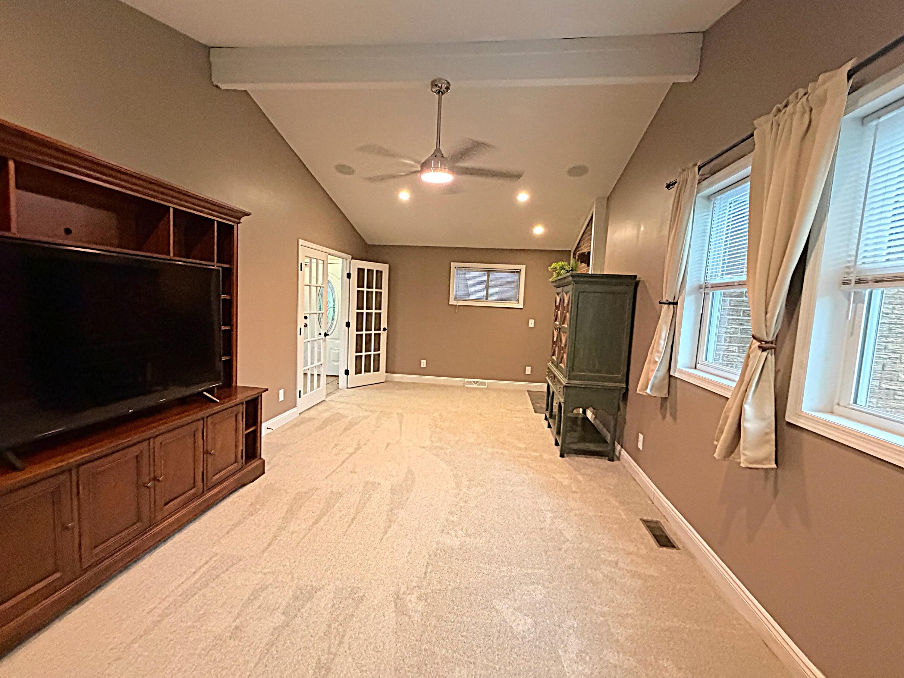 1232 Holly, Springfield, Ohio 45504