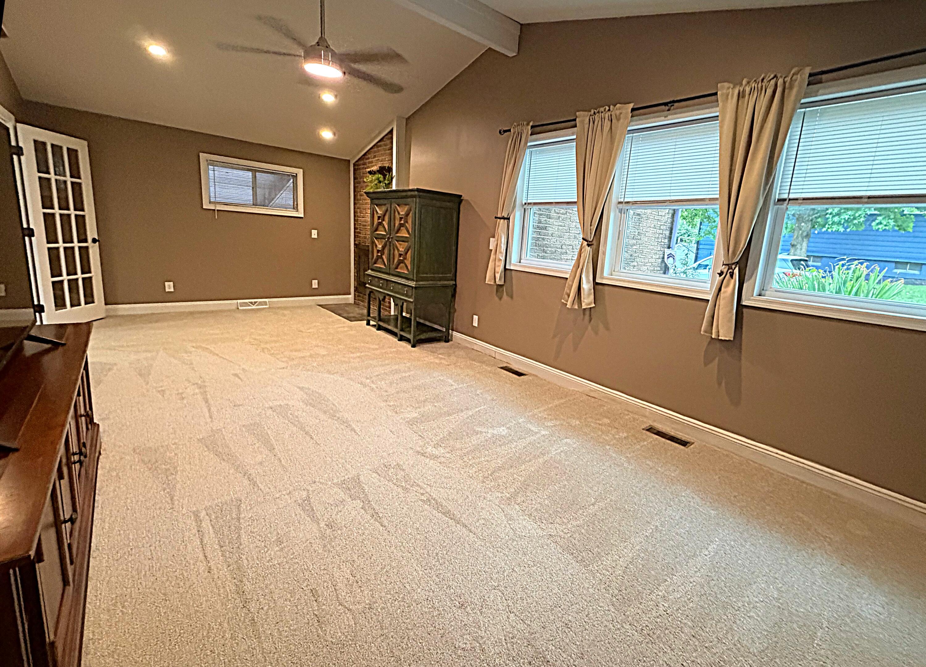 1232 Holly, Springfield, Ohio 45504
