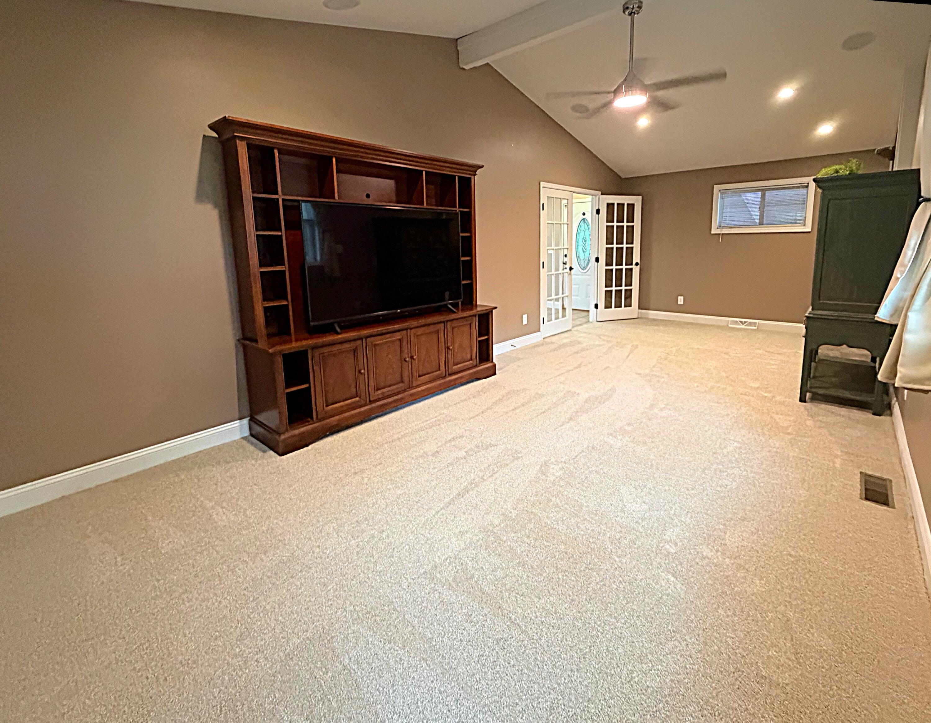 1232 Holly, Springfield, Ohio 45504