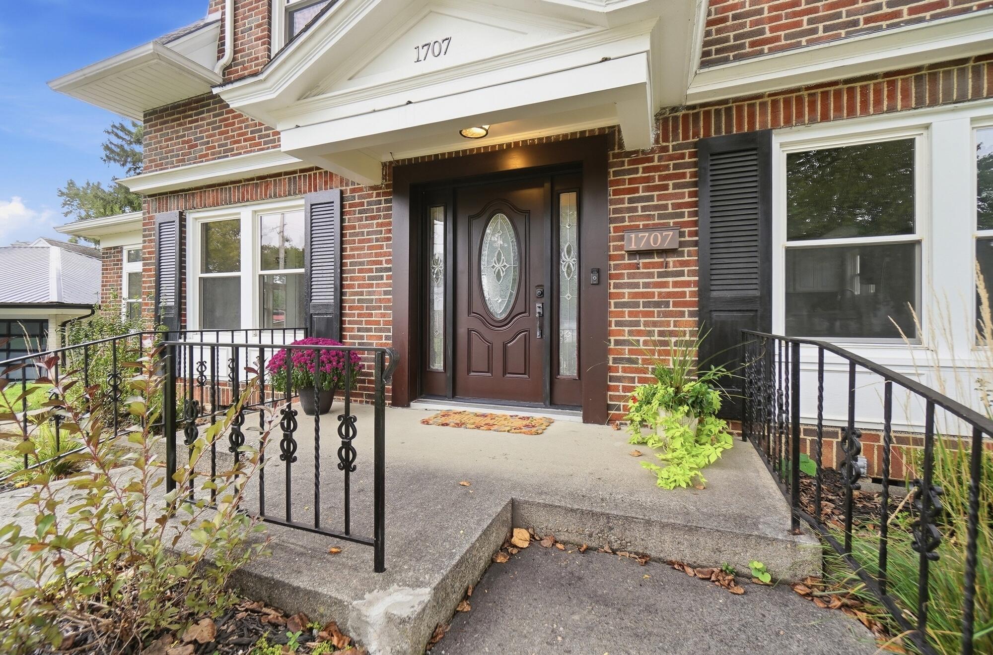 1707 Longview, Springfield, Ohio 45504