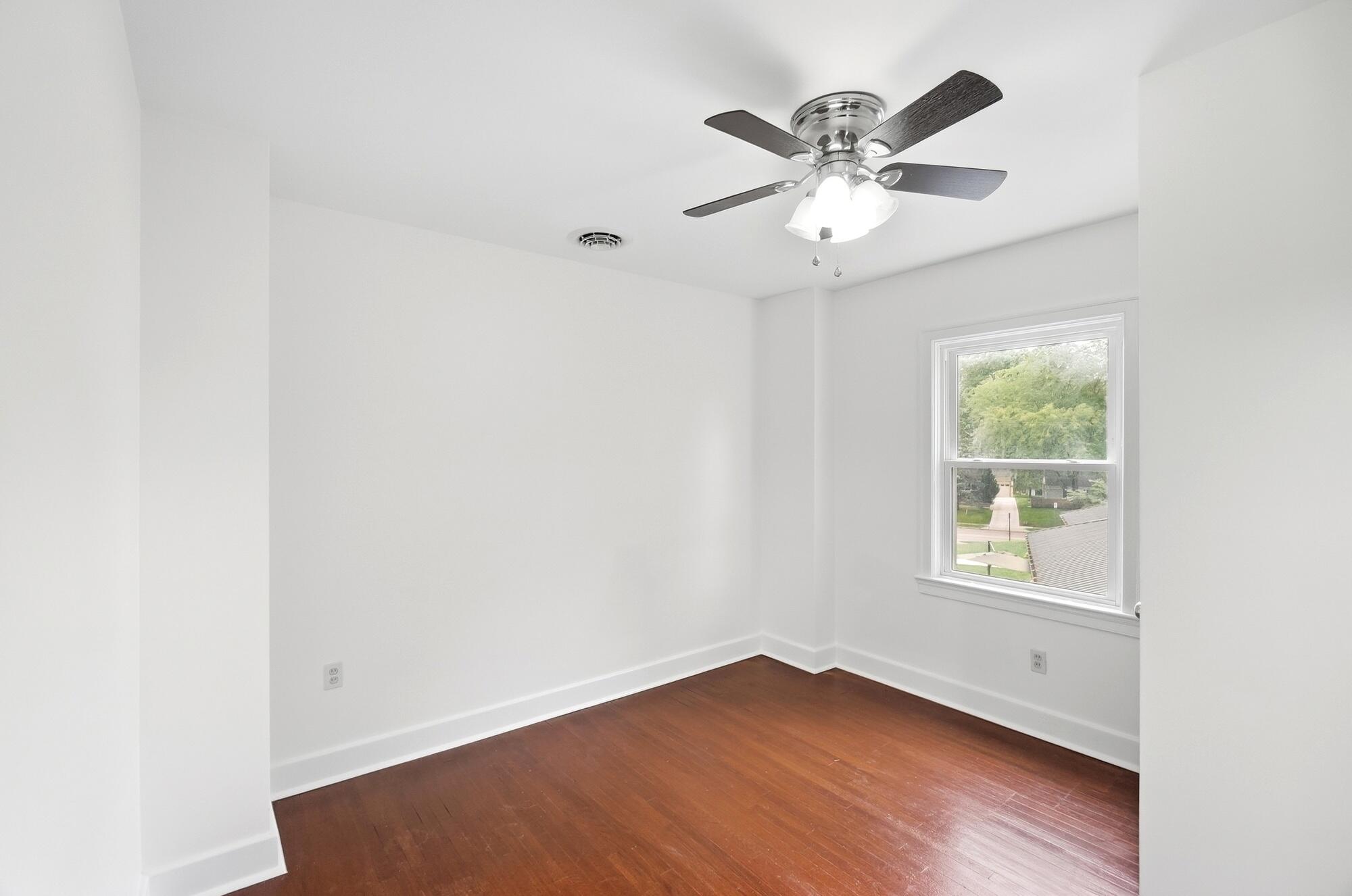 1707 Longview, Springfield, Ohio 45504