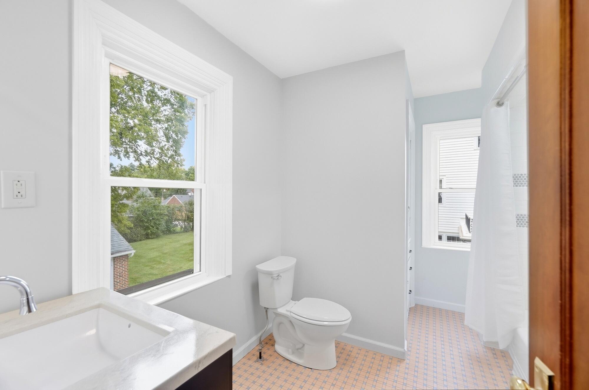 1707 Longview, Springfield, Ohio 45504