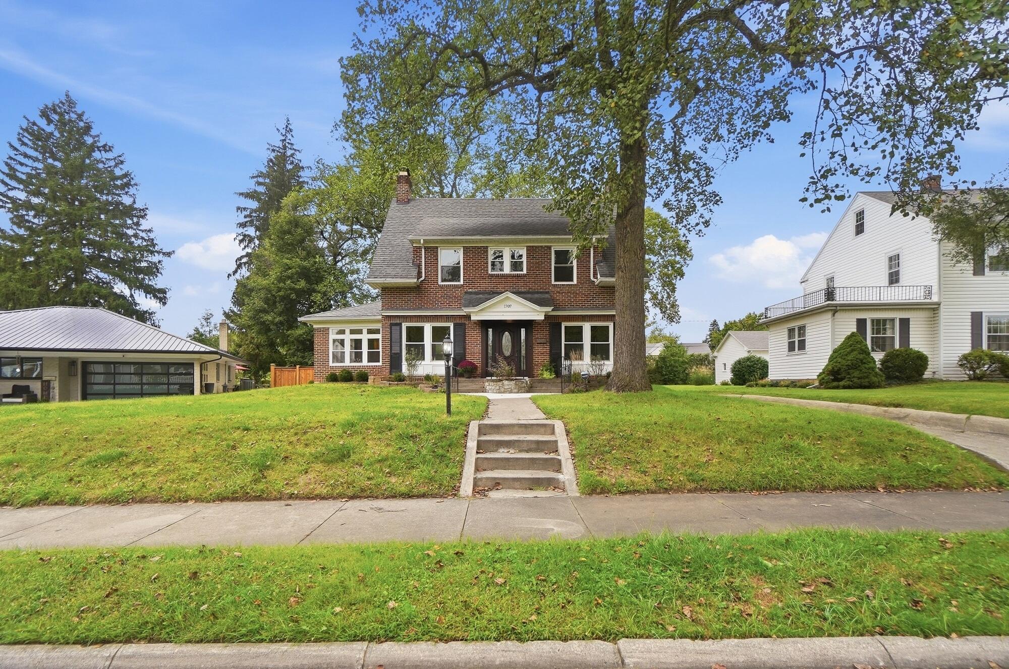 1707 Longview, Springfield, Ohio 45504