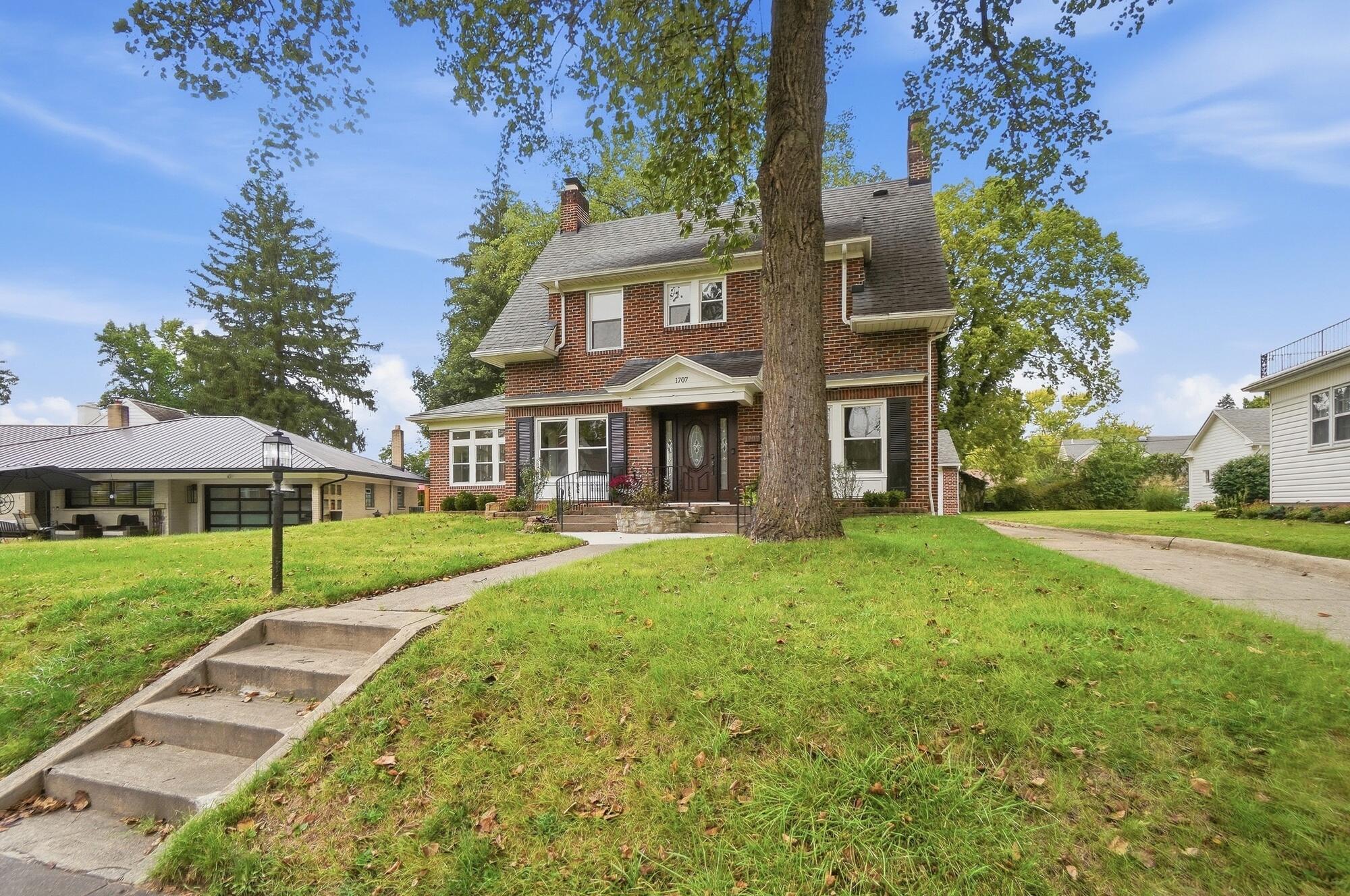 1707 Longview, Springfield, Ohio 45504