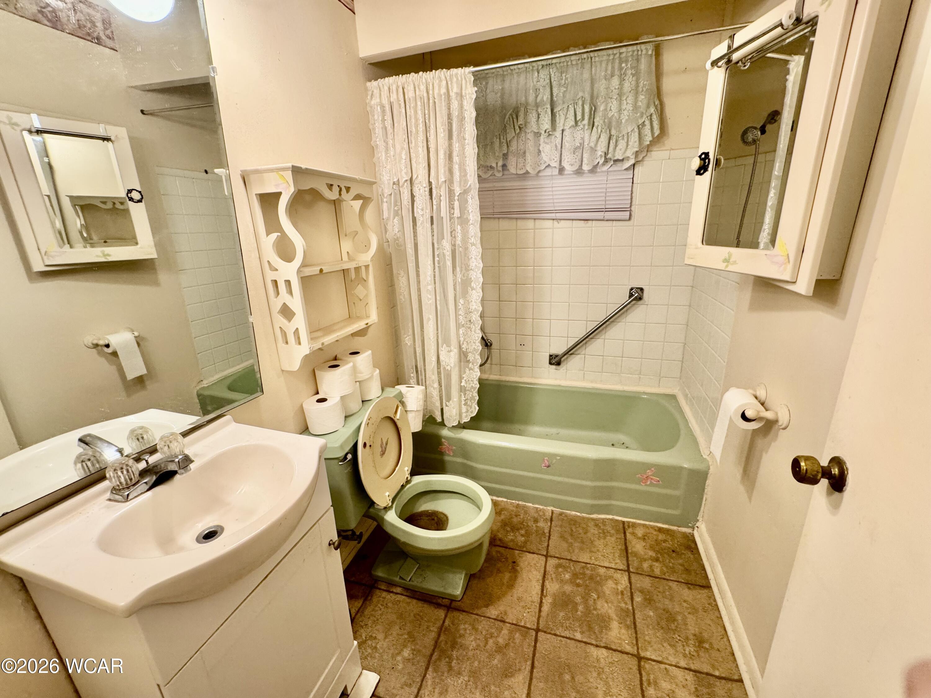909 Crestwood Drive, Lima, Ohio