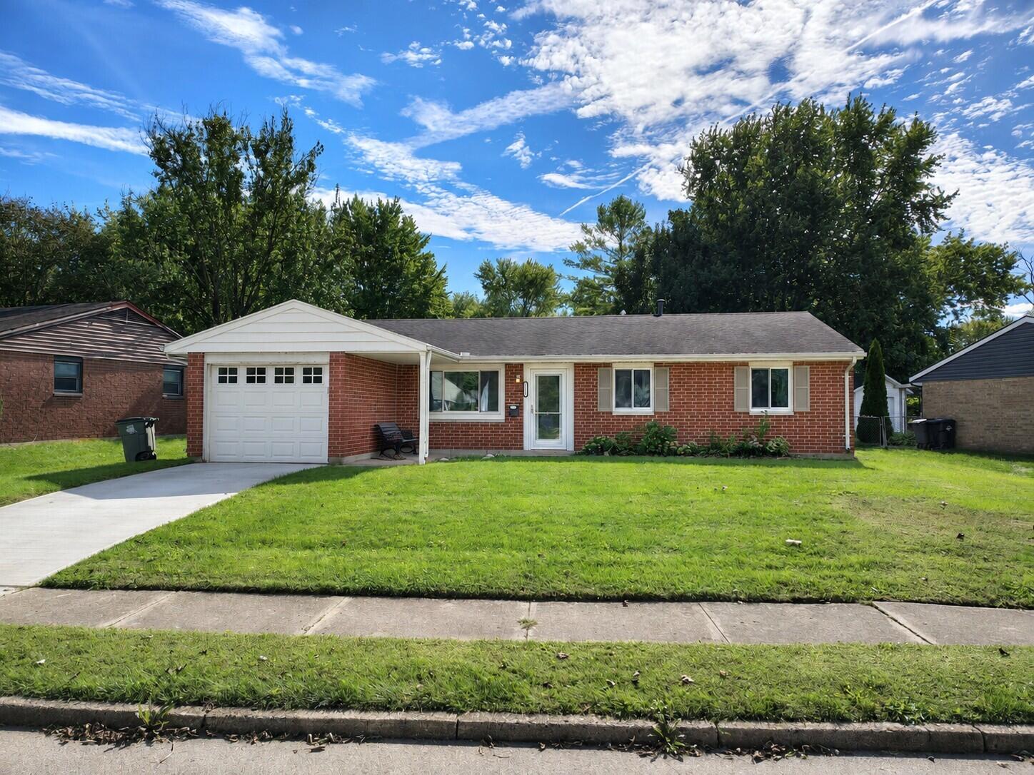 1279 Skylark, Troy, Ohio 45373