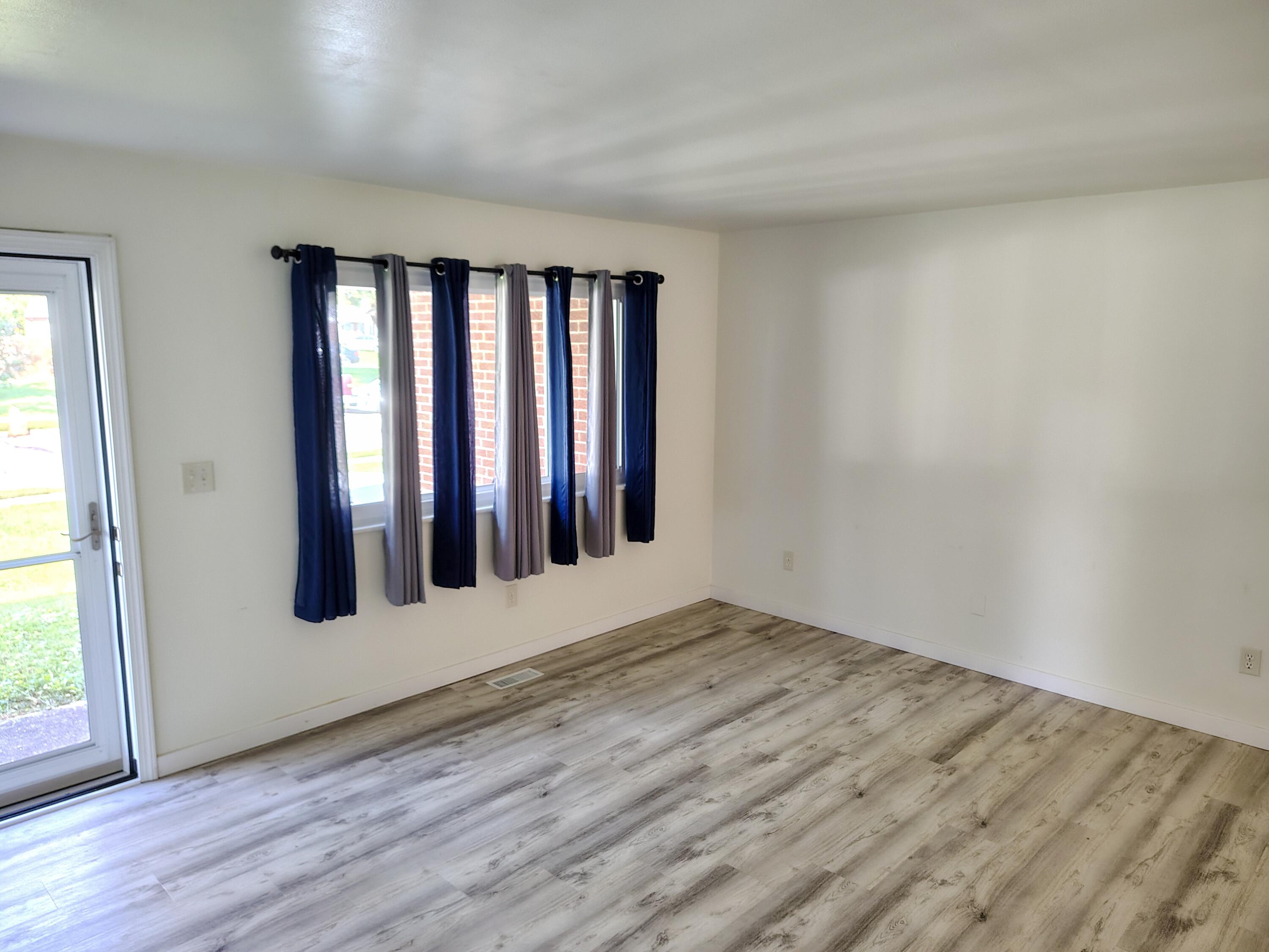 1279 Skylark, Troy, Ohio 45373