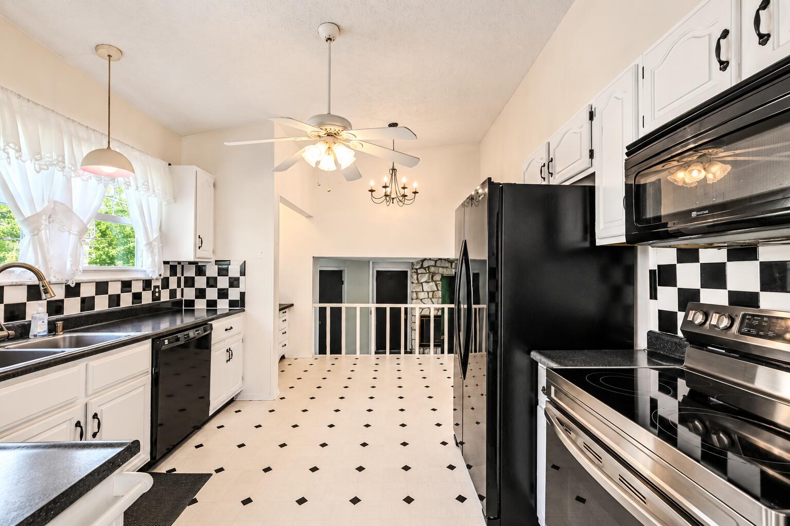 2807 Rensselaer, Springfield, Ohio 45503