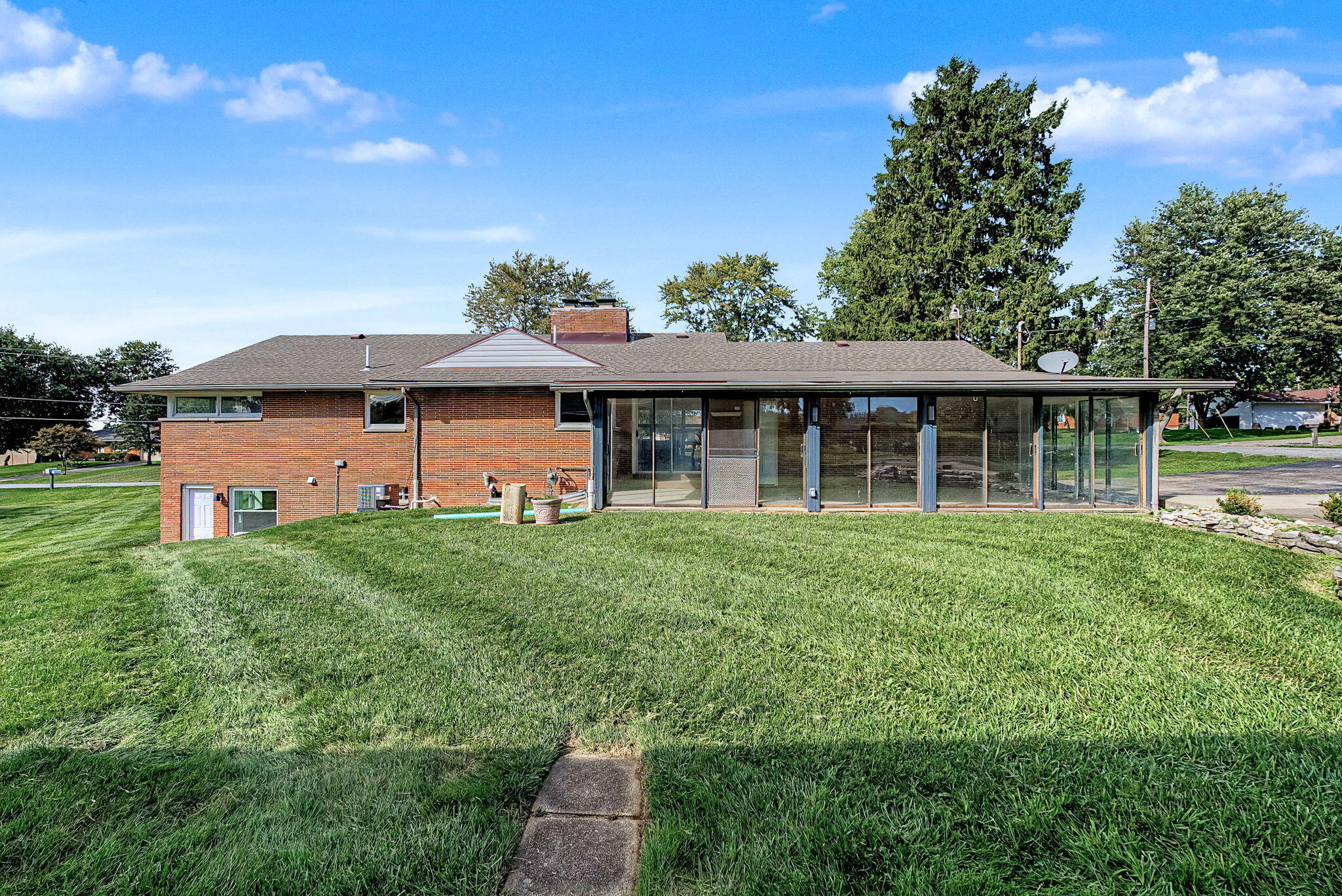 3401 Echo, Springfield, Ohio 45502