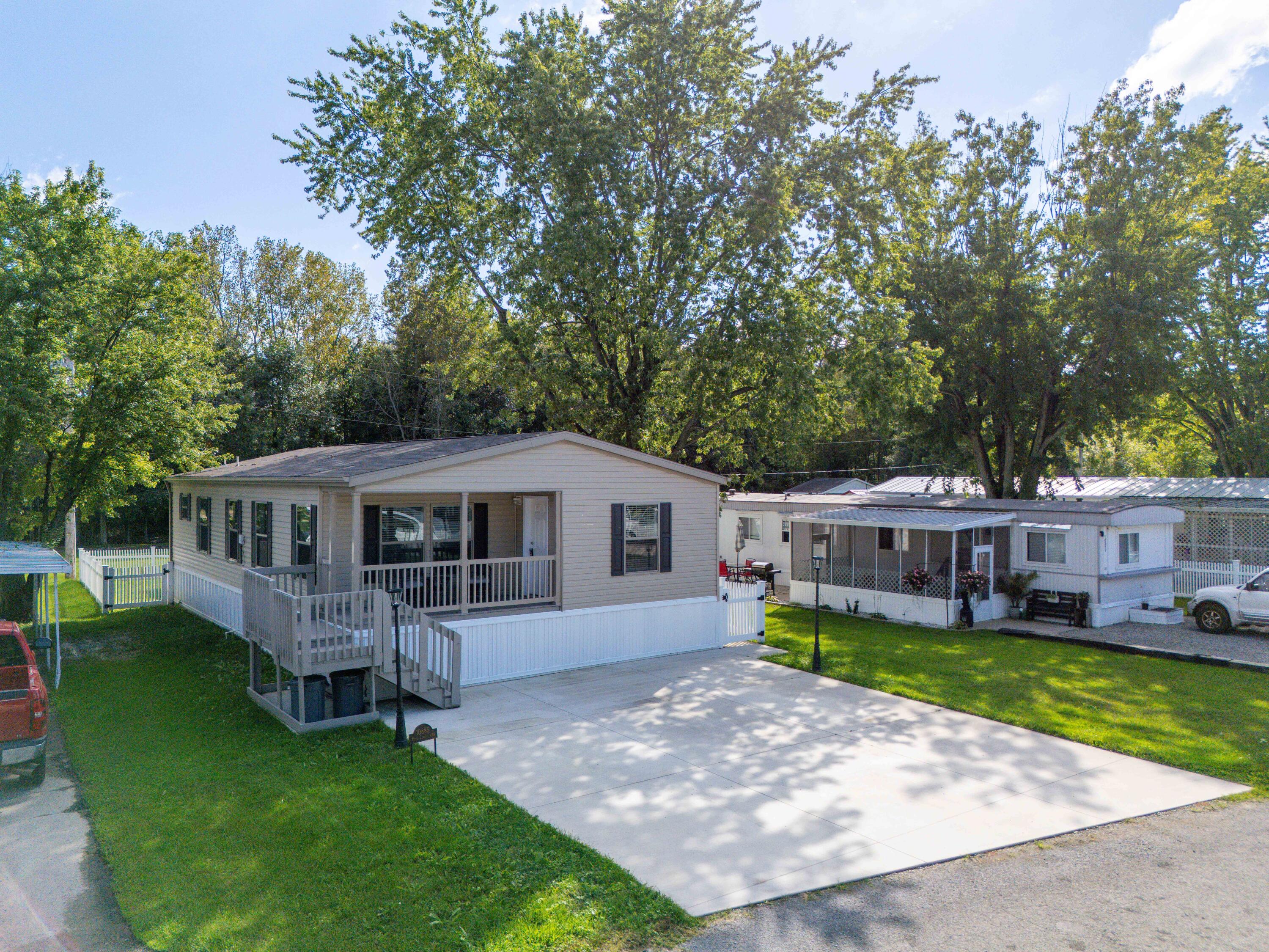 10885 Pine, Lakeview, Ohio 43331