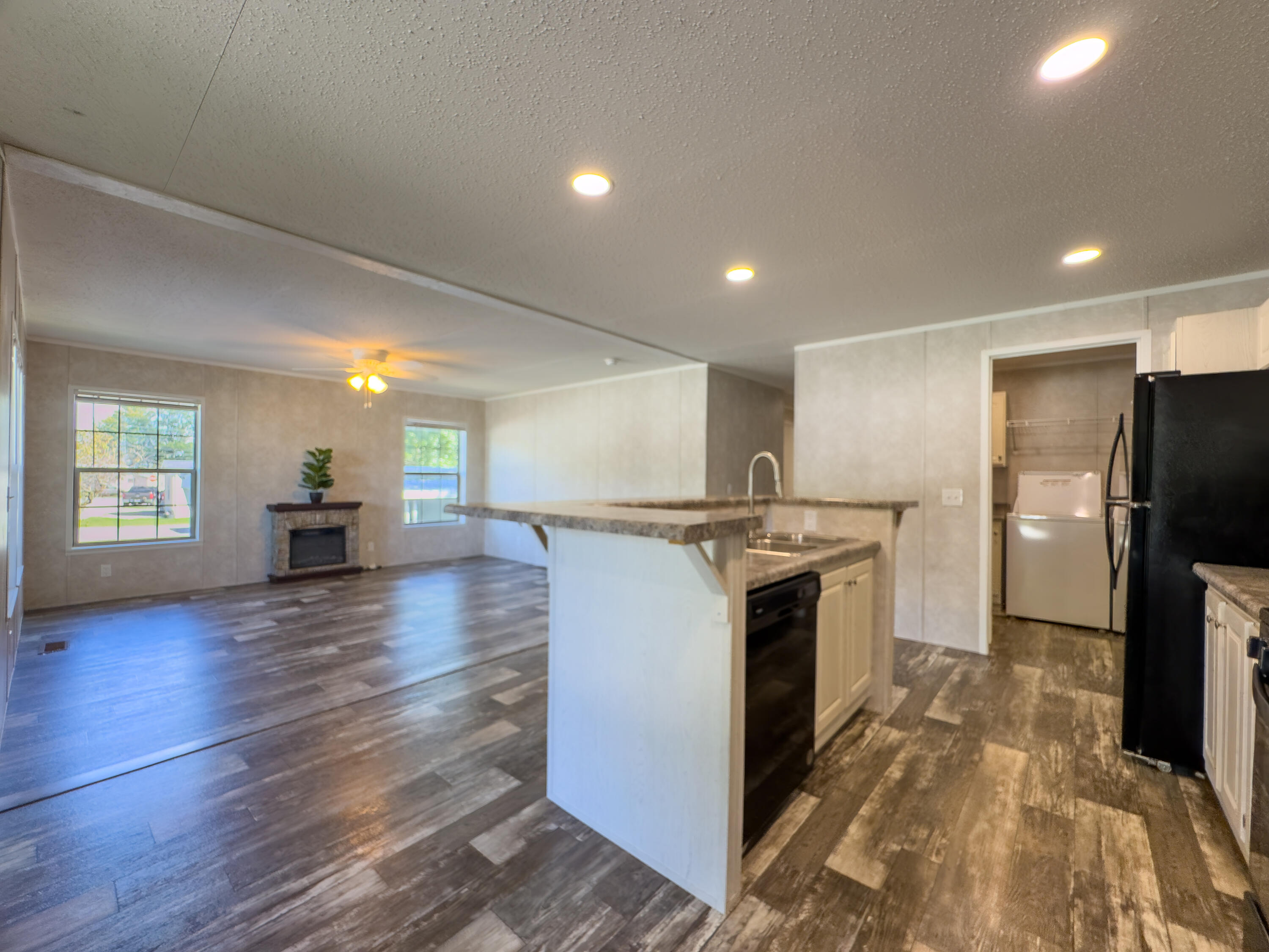 10885 Pine, Lakeview, Ohio 43331