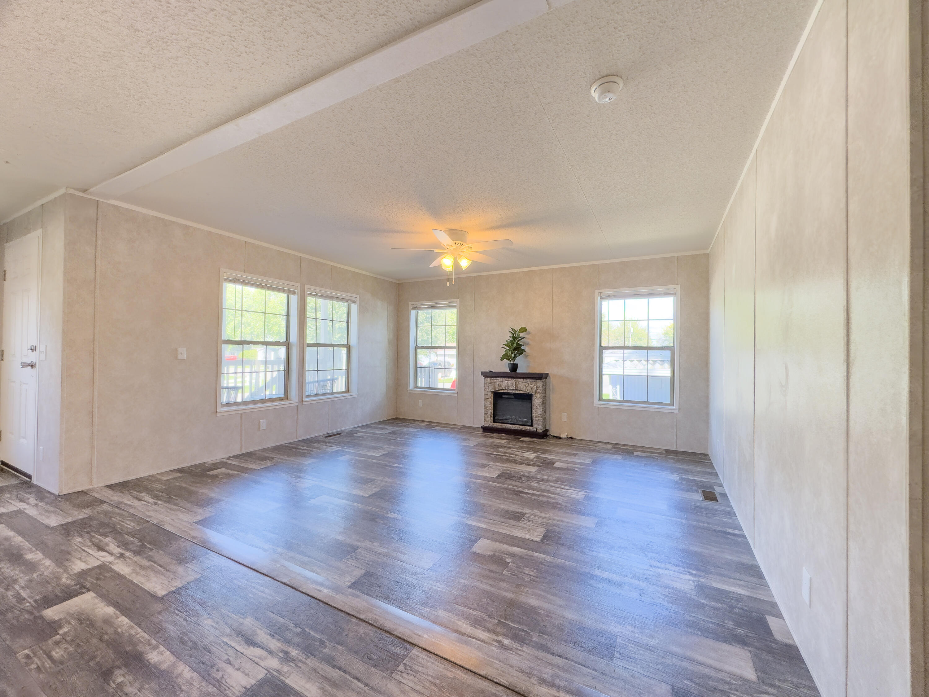 10885 Pine, Lakeview, Ohio 43331