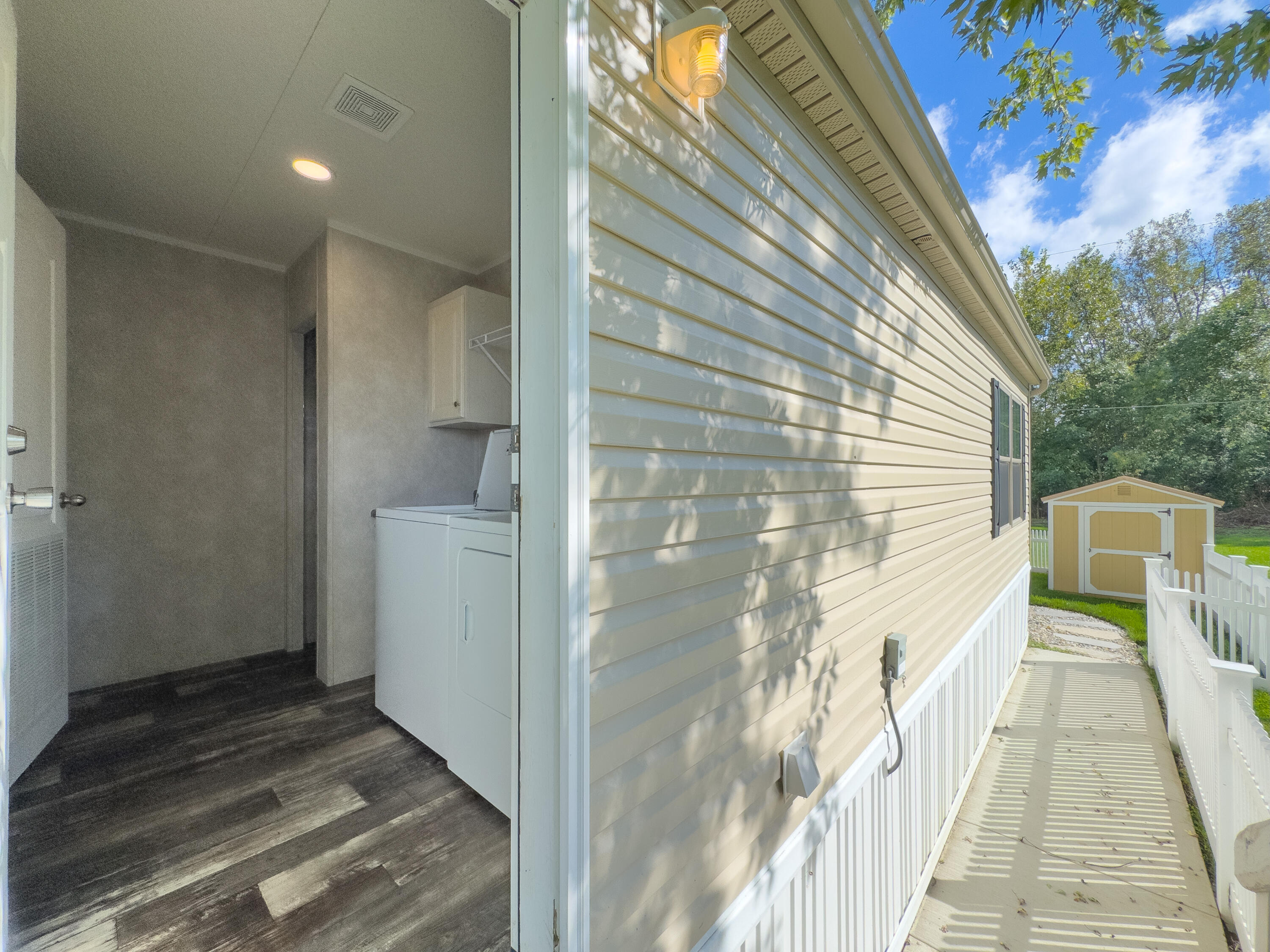 10885 Pine, Lakeview, Ohio 43331