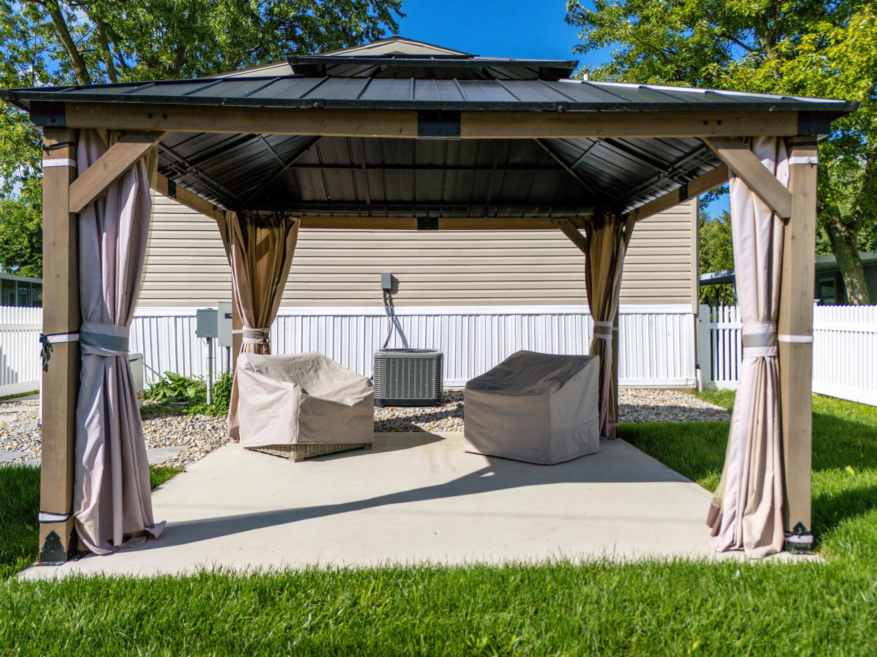 10885 Pine, Lakeview, Ohio 43331