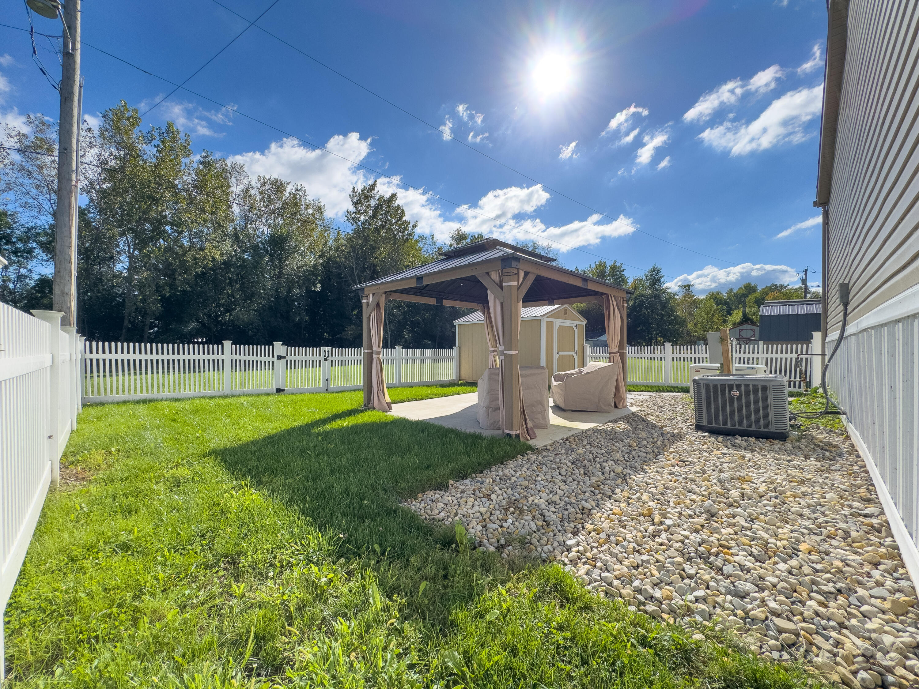 10885 Pine, Lakeview, Ohio 43331