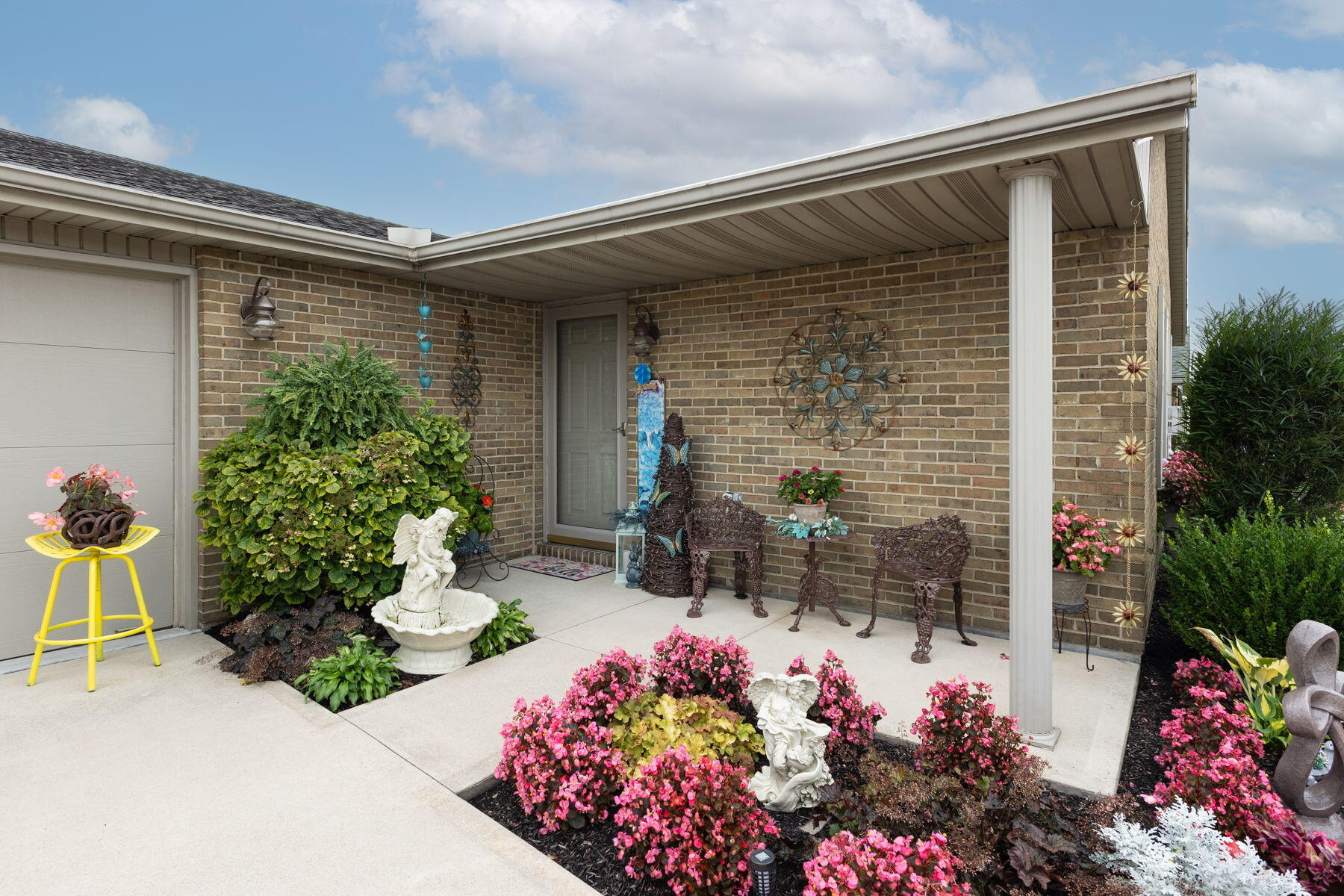 931 Manchester, Greenville, Ohio 45331
