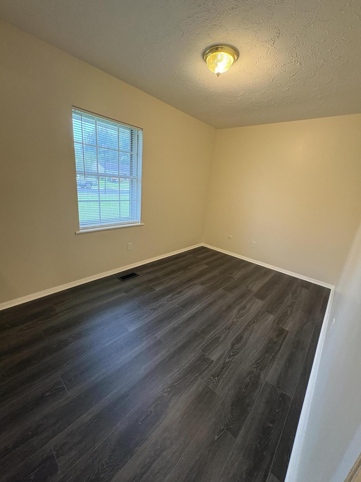 3147 Sudbury, Springfield, Ohio 45503