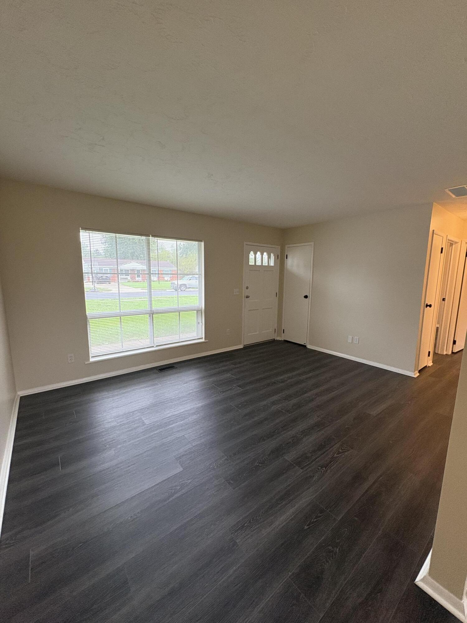 3147 Sudbury, Springfield, Ohio 45503