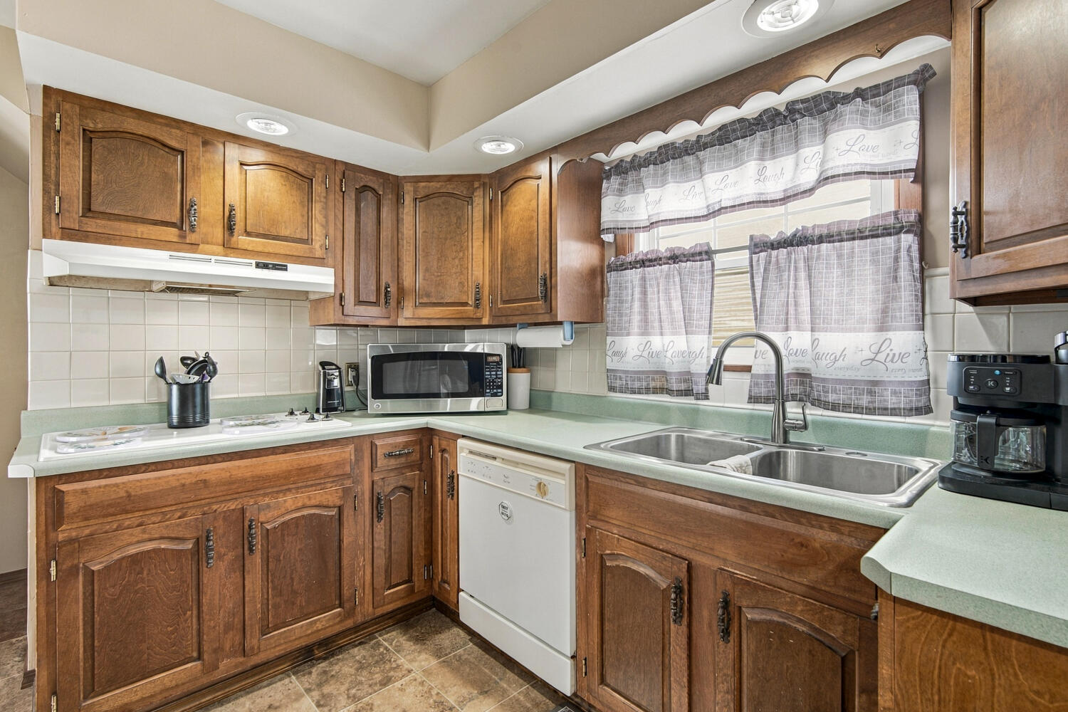1203 Nicklin, Piqua, Ohio 45356