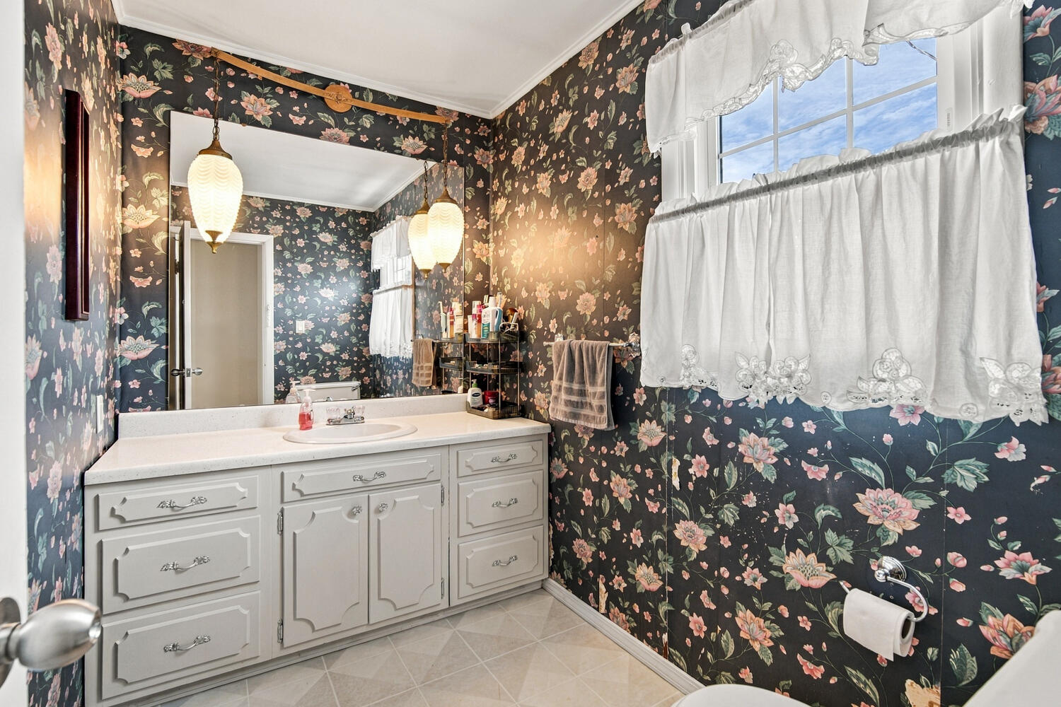 1203 Nicklin, Piqua, Ohio 45356