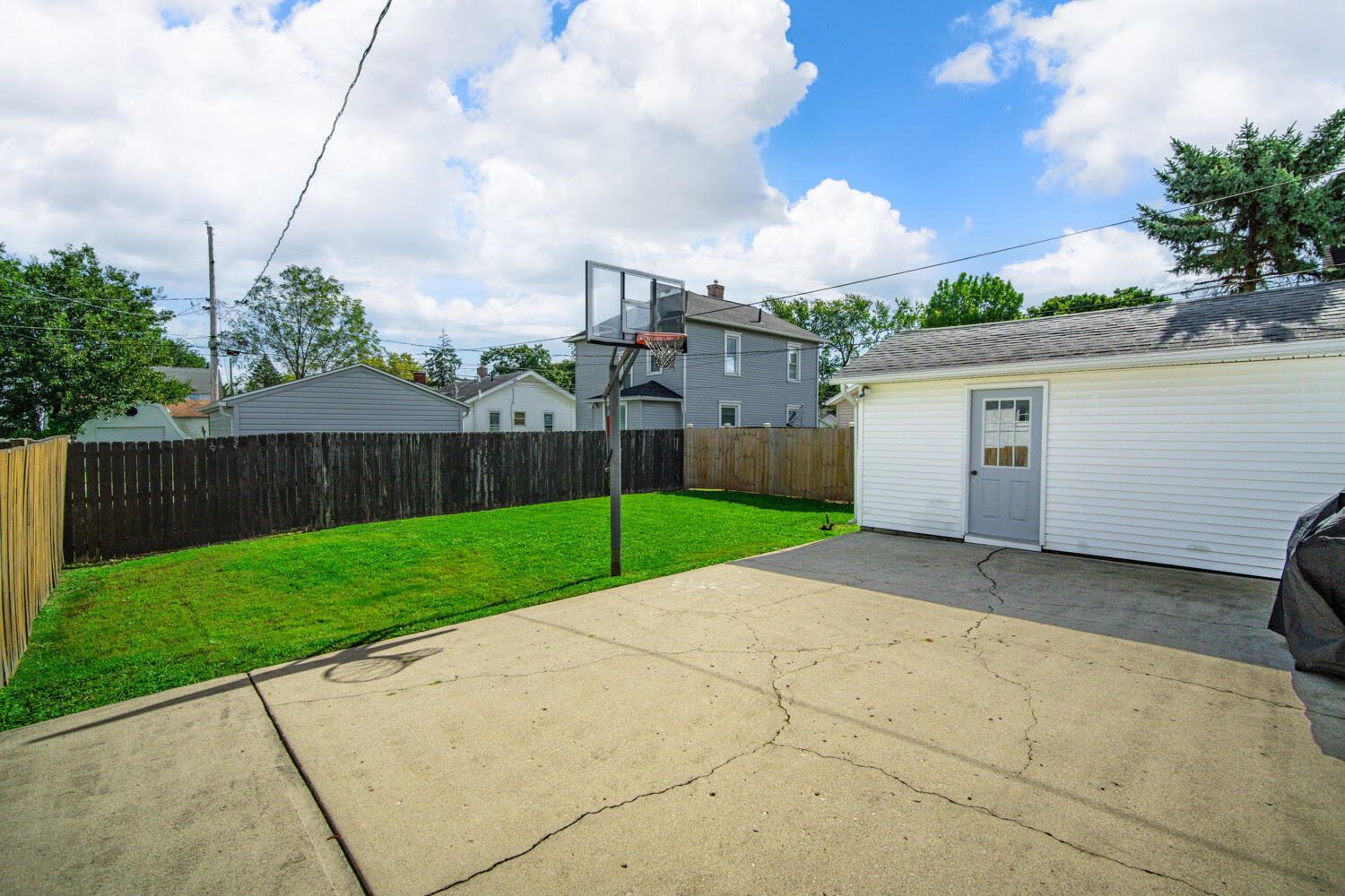 1203 Nicklin, Piqua, Ohio 45356