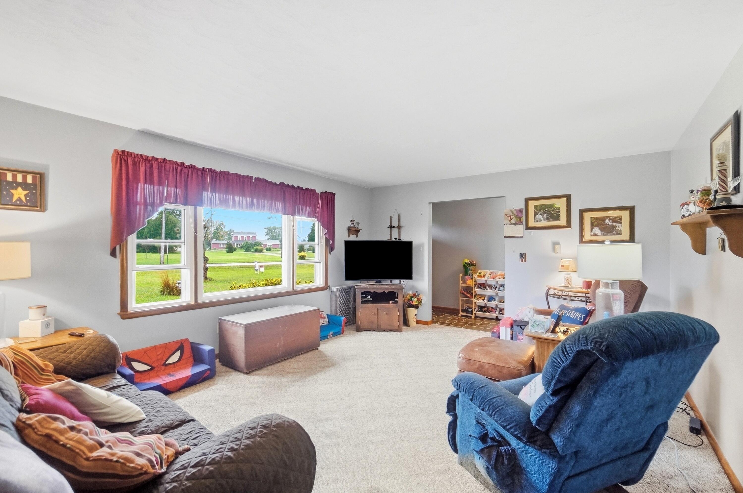 12442 Brookville Pyrmont, Brookville, Ohio 45309
