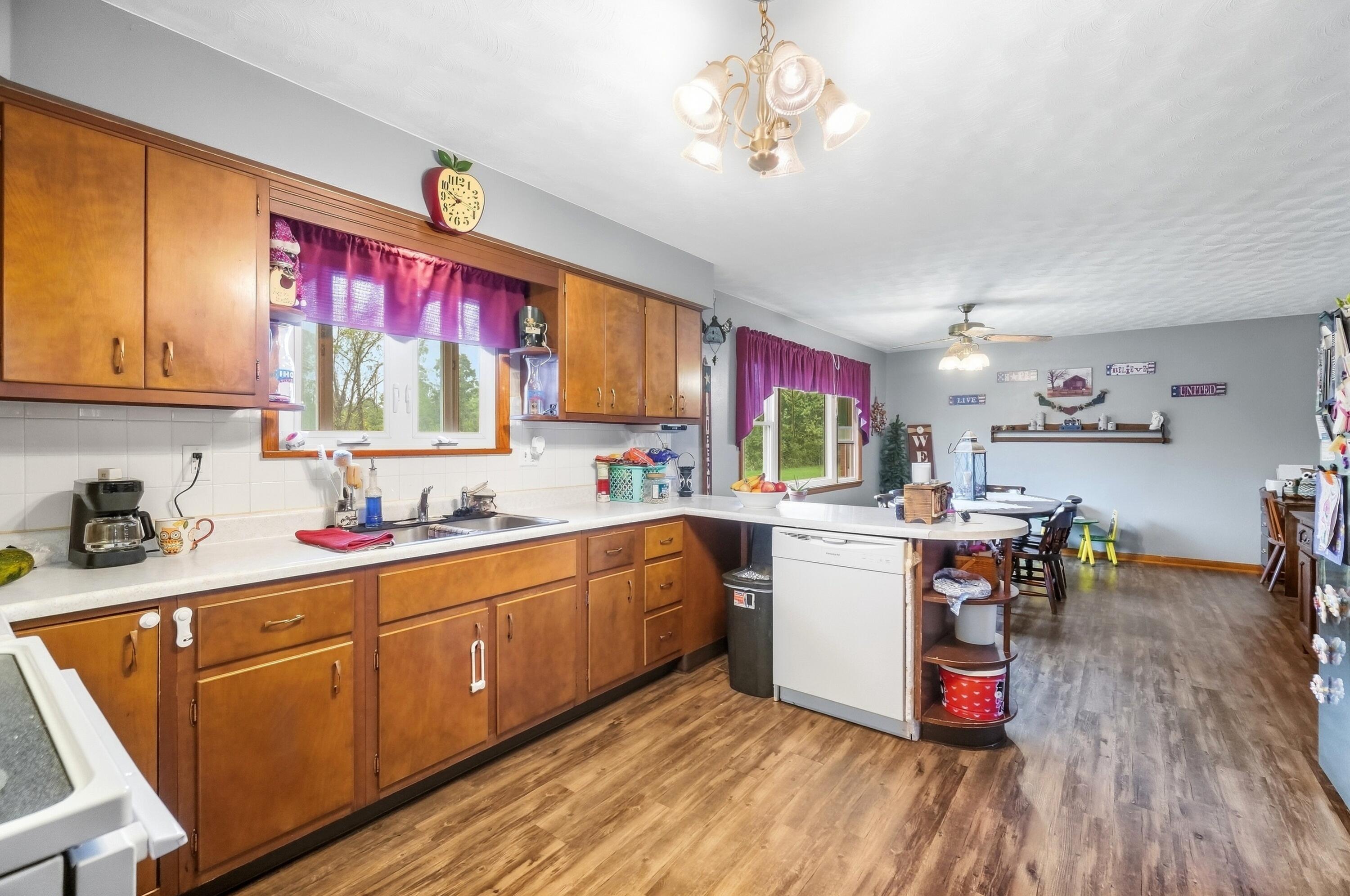 12442 Brookville Pyrmont, Brookville, Ohio 45309