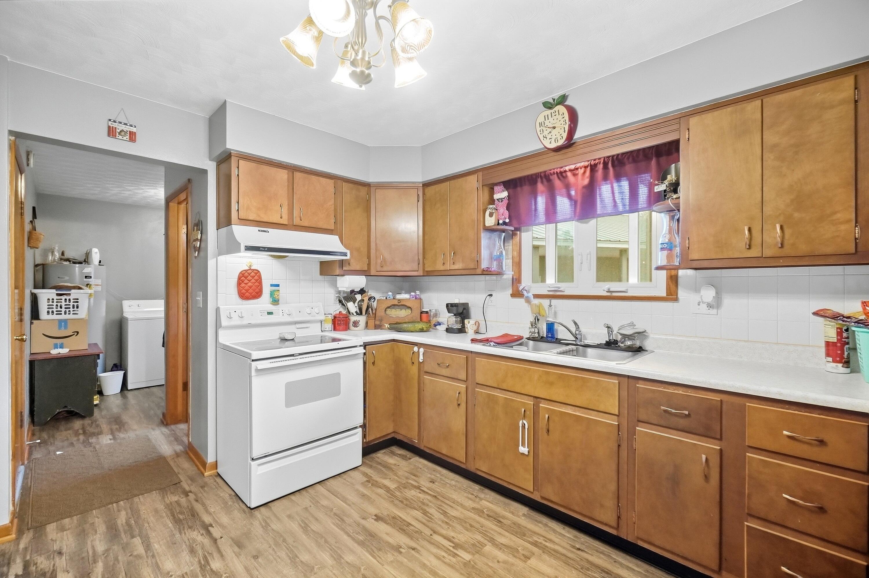 12442 Brookville Pyrmont, Brookville, Ohio 45309