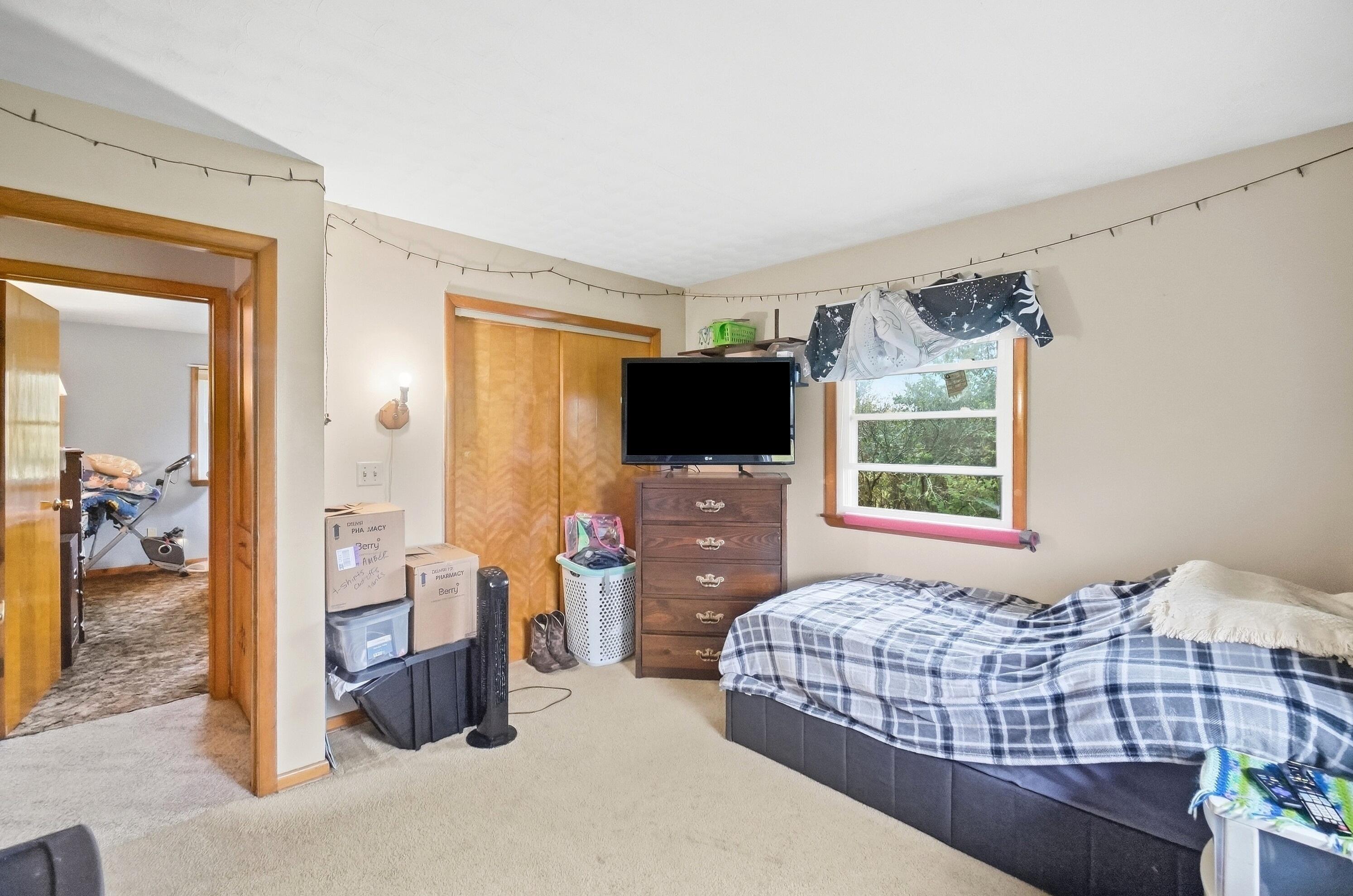 12442 Brookville Pyrmont, Brookville, Ohio 45309