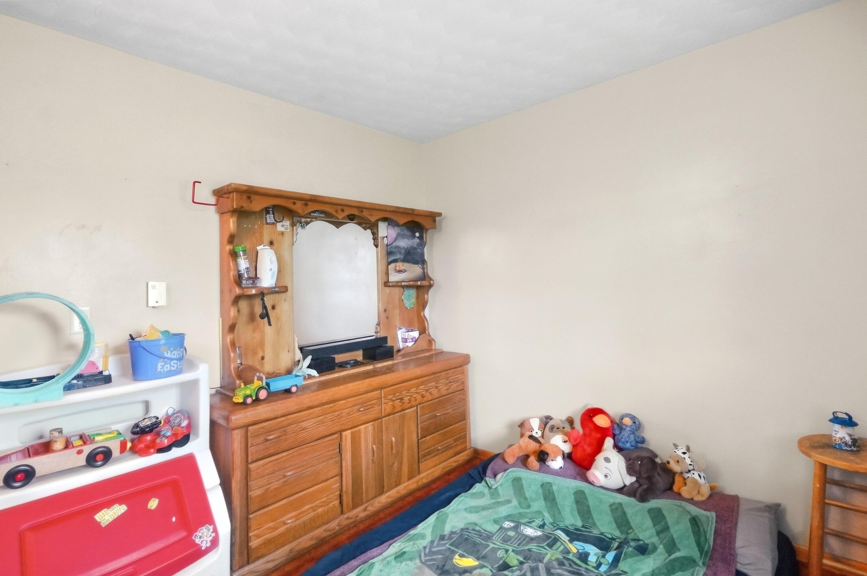 12442 Brookville Pyrmont, Brookville, Ohio 45309