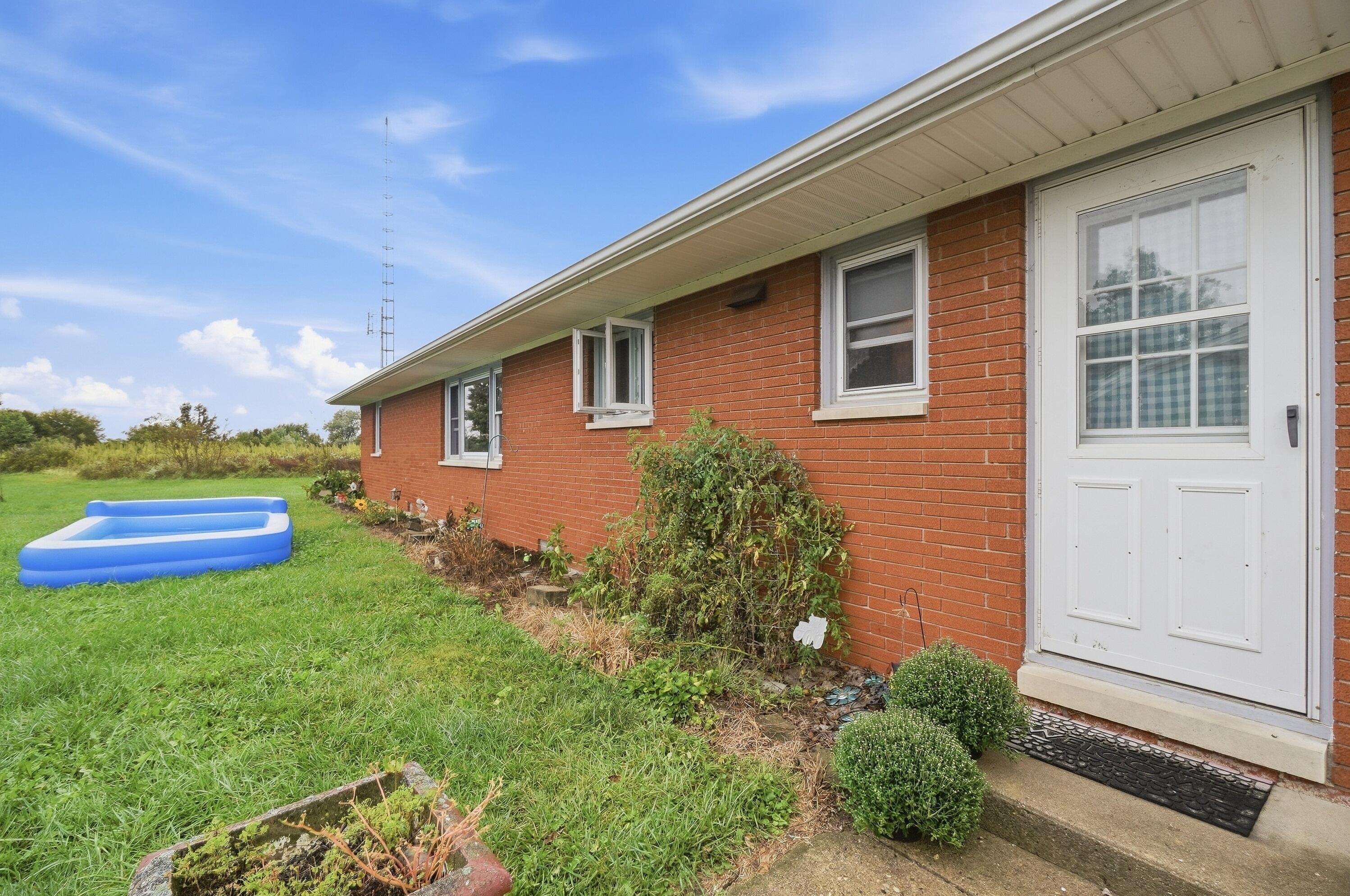 12442 Brookville Pyrmont, Brookville, Ohio 45309
