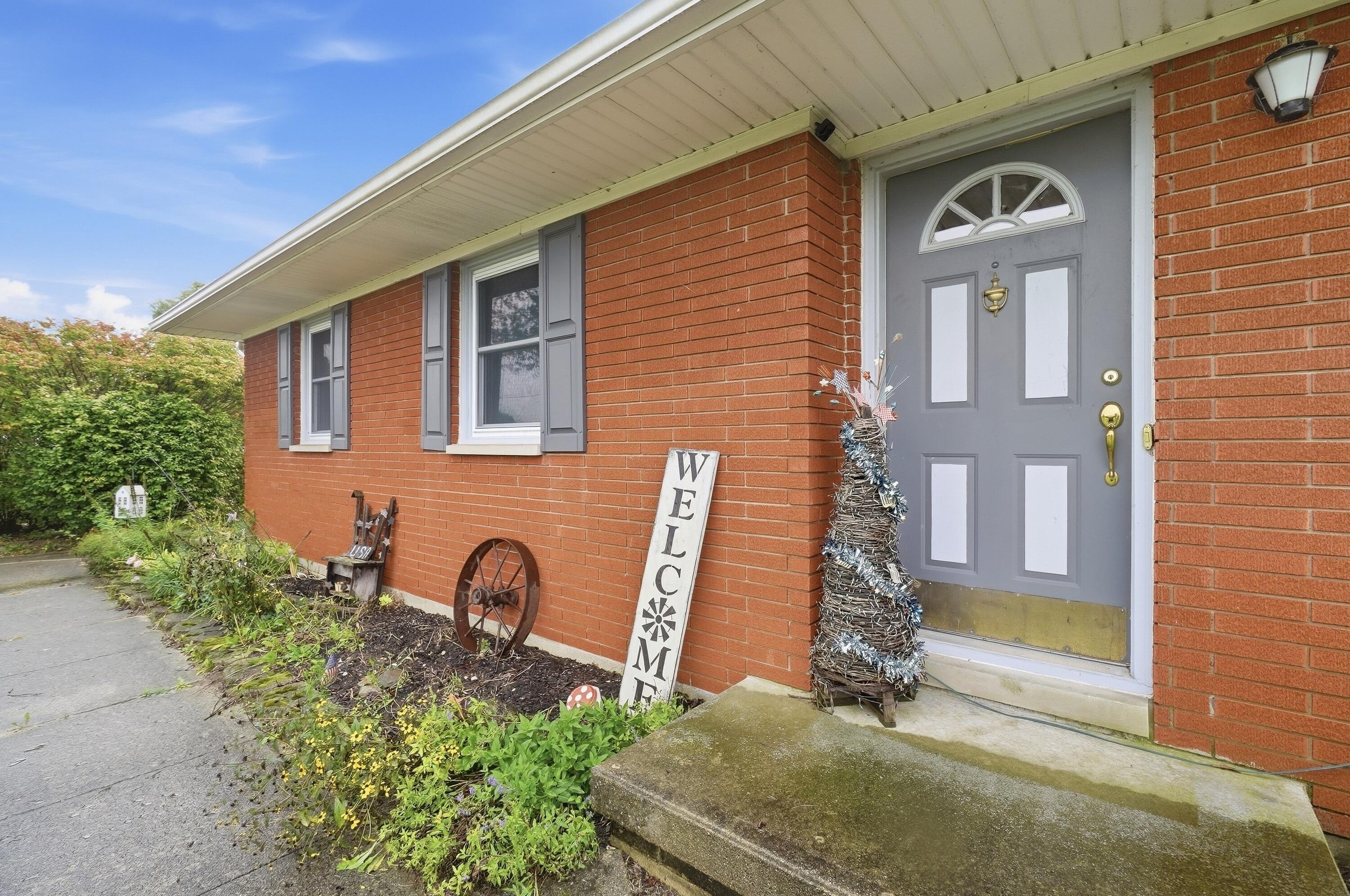 12442 Brookville Pyrmont, Brookville, Ohio 45309