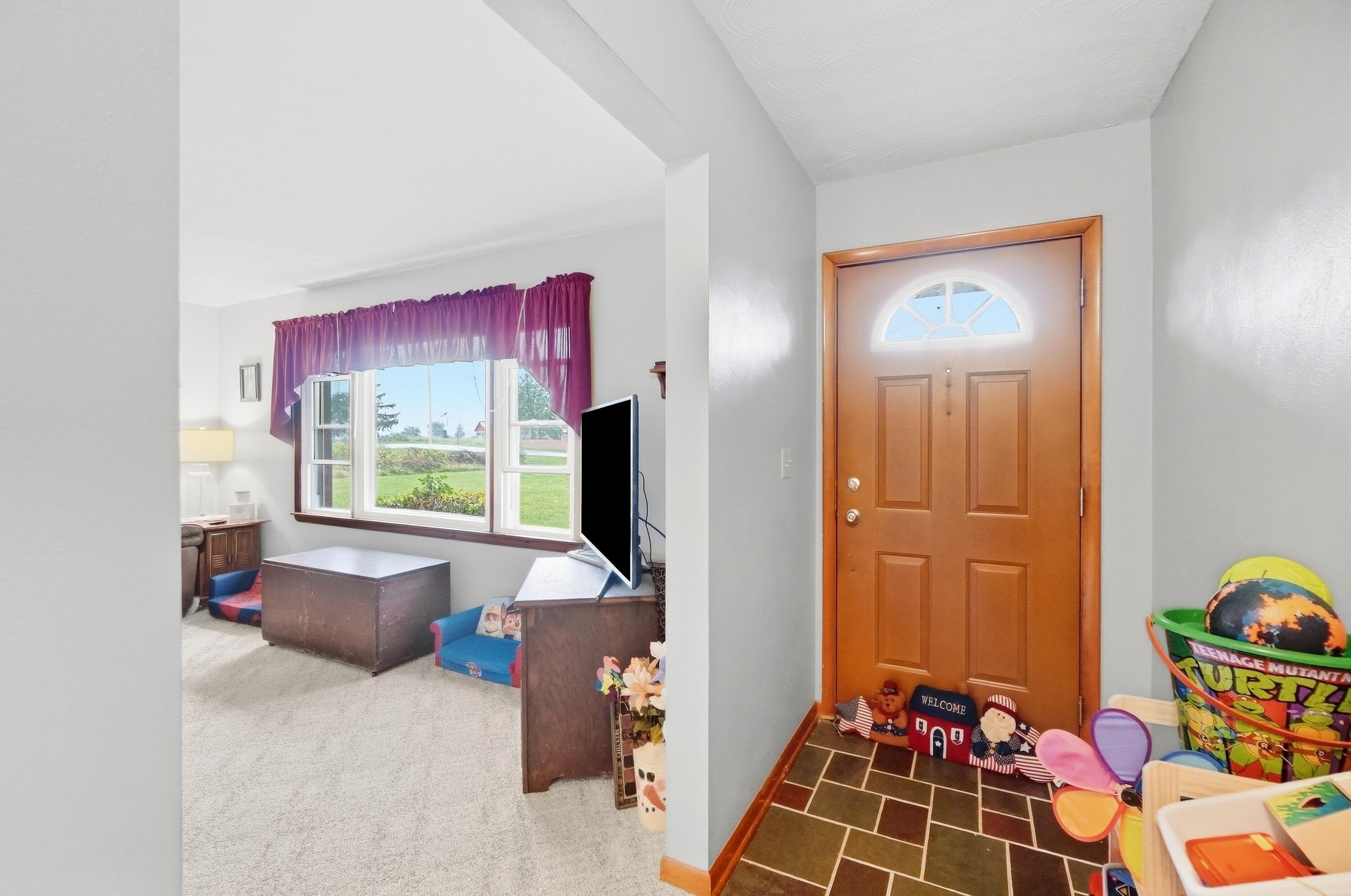 12442 Brookville Pyrmont, Brookville, Ohio 45309