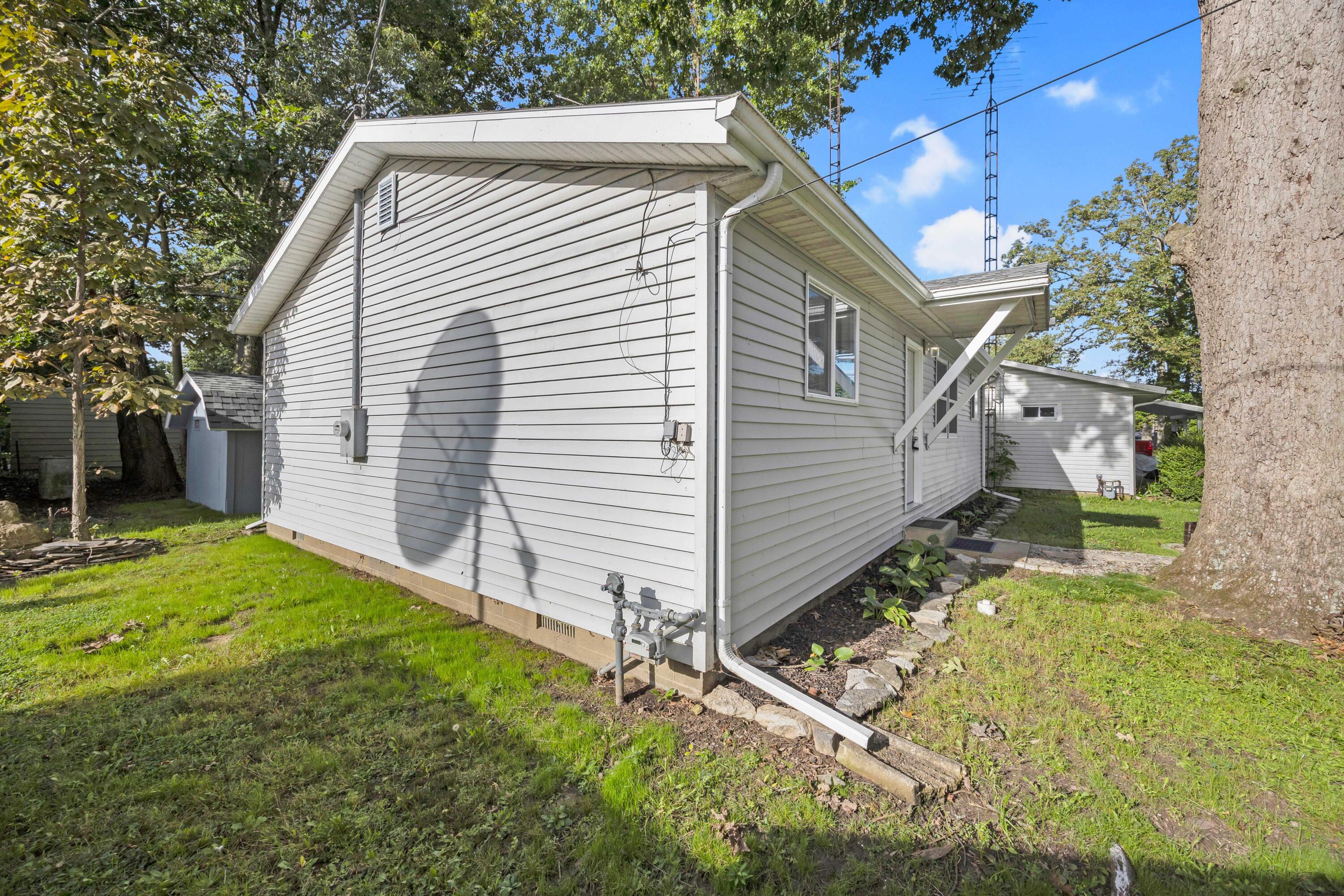 9425 Buckeye, Huntsville, Ohio 43324