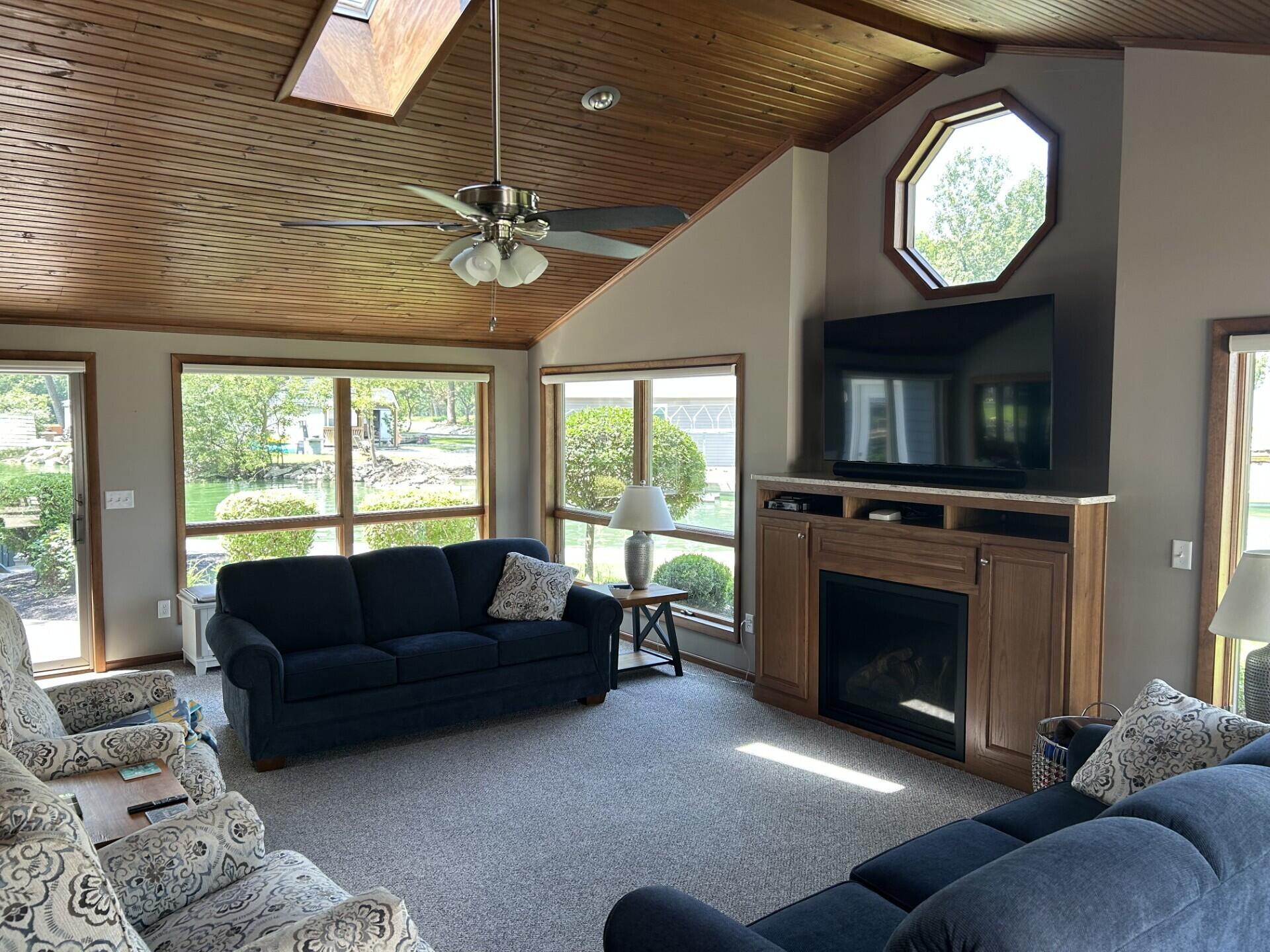 21 Breezewood, Saint Marys, Ohio 45885