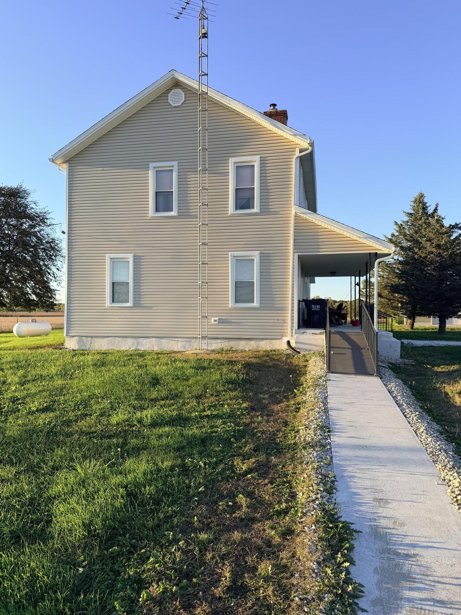 7550 Greenville Falls-Clayton, Covington, Ohio 45318