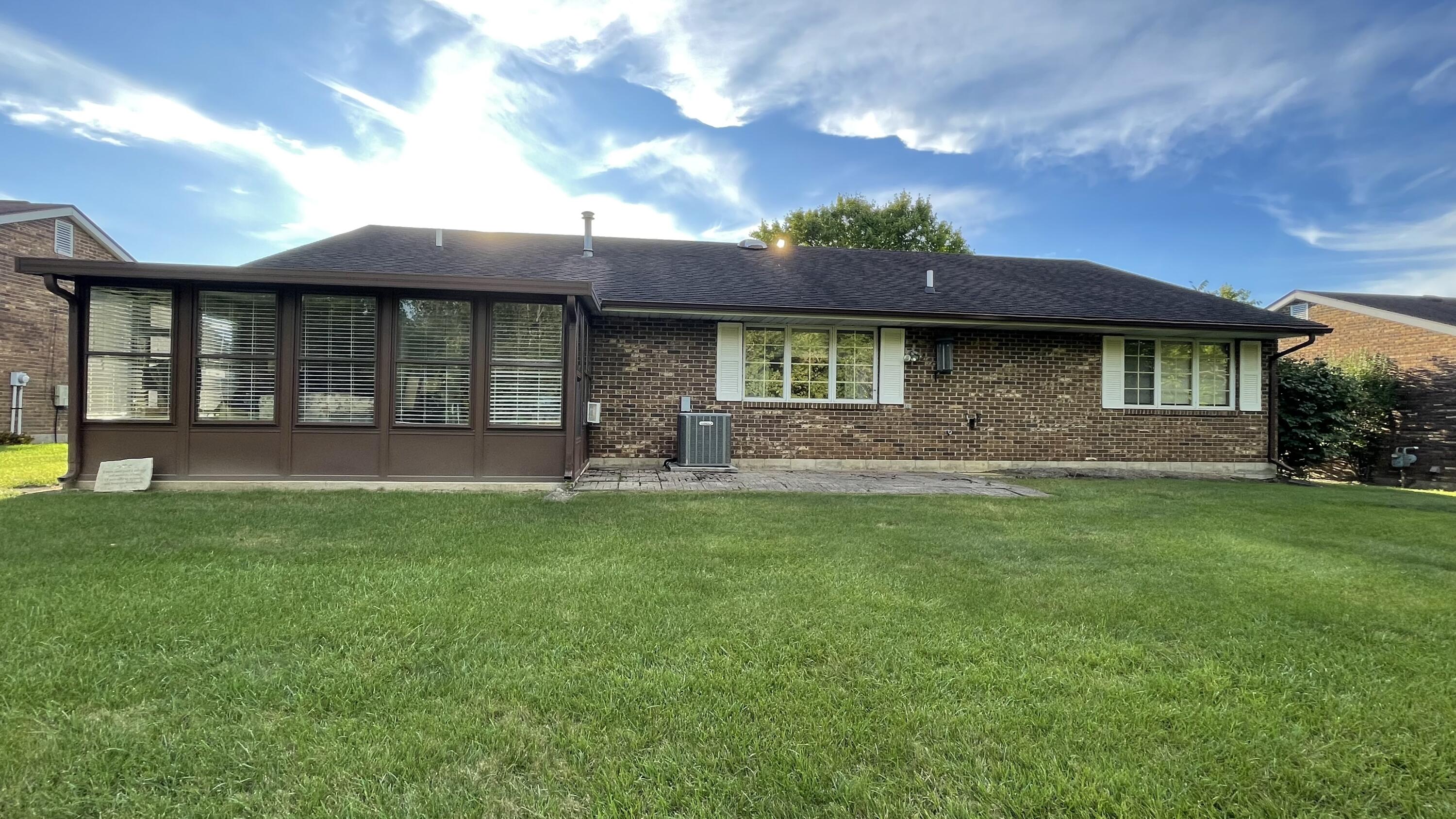 3060 Brixton, Springfield, Ohio 45503