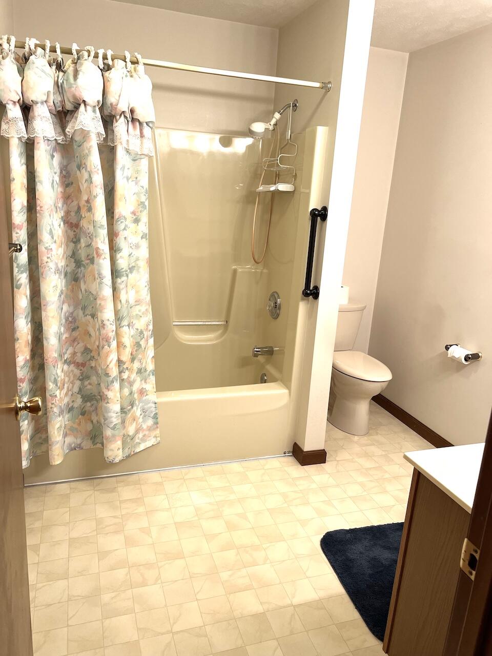 272 Ironwood, Sidney, Ohio 45365