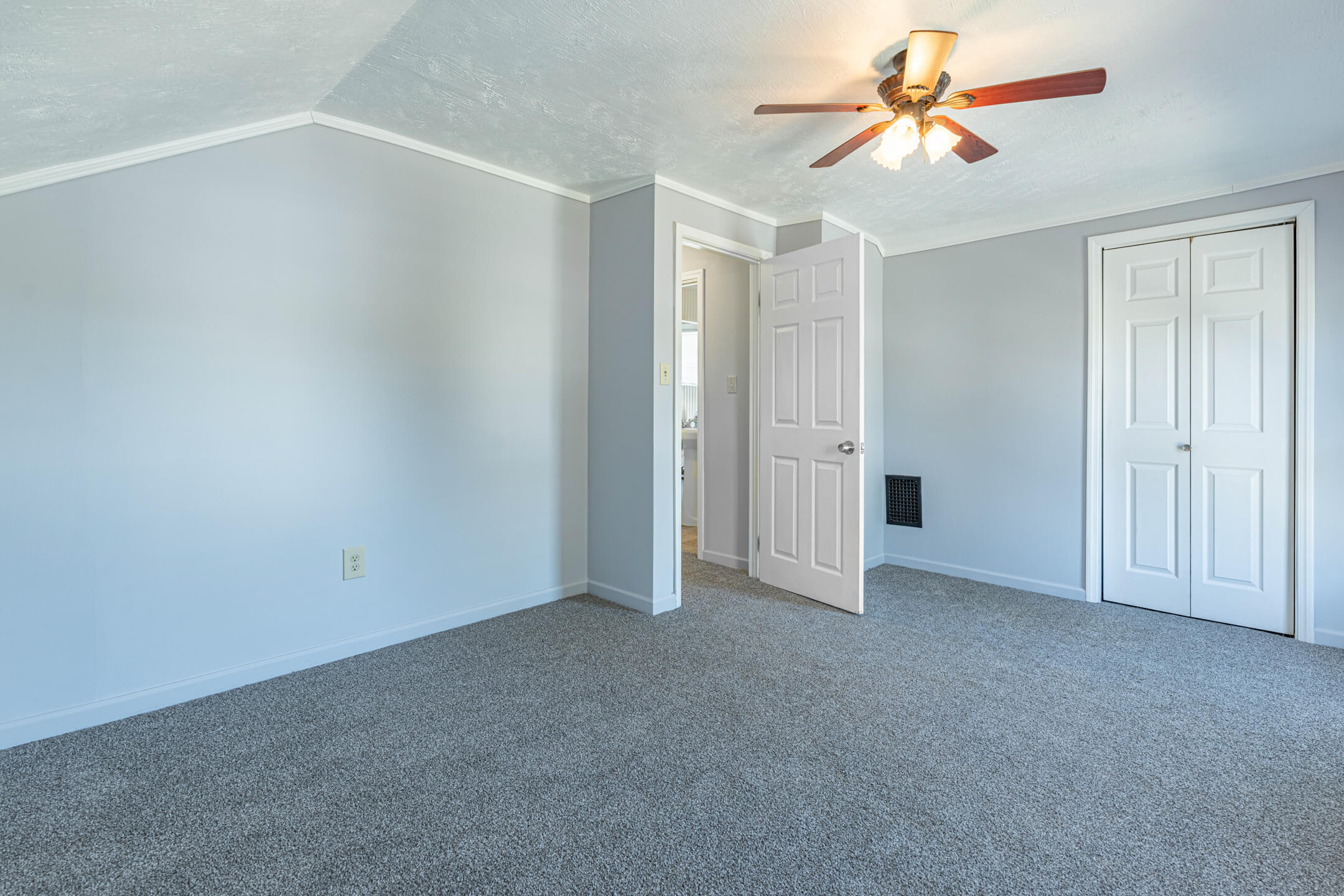 109 Fostoria, Springfield, Ohio 45505