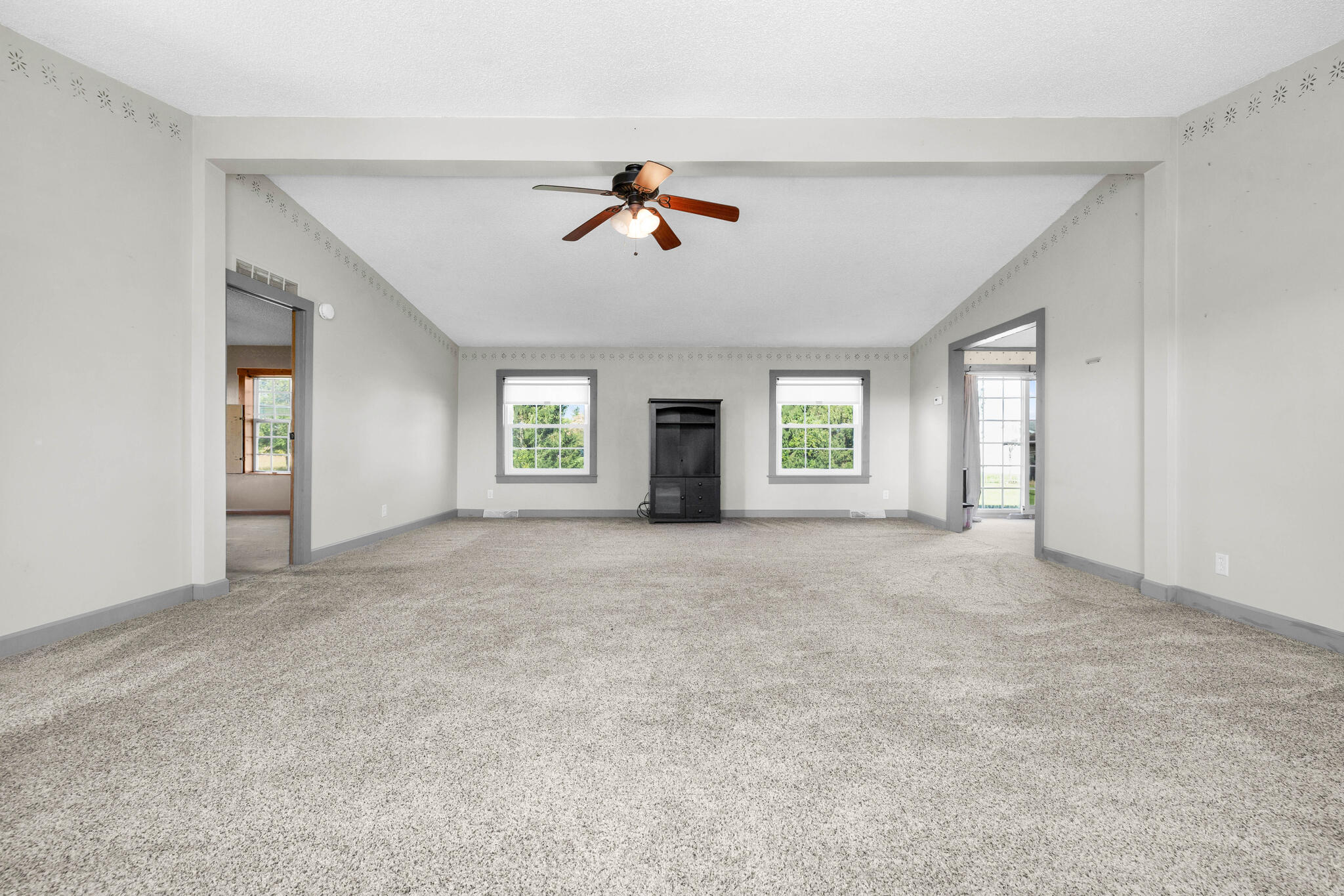 8712 County Road 11, De Graff, Ohio 43318