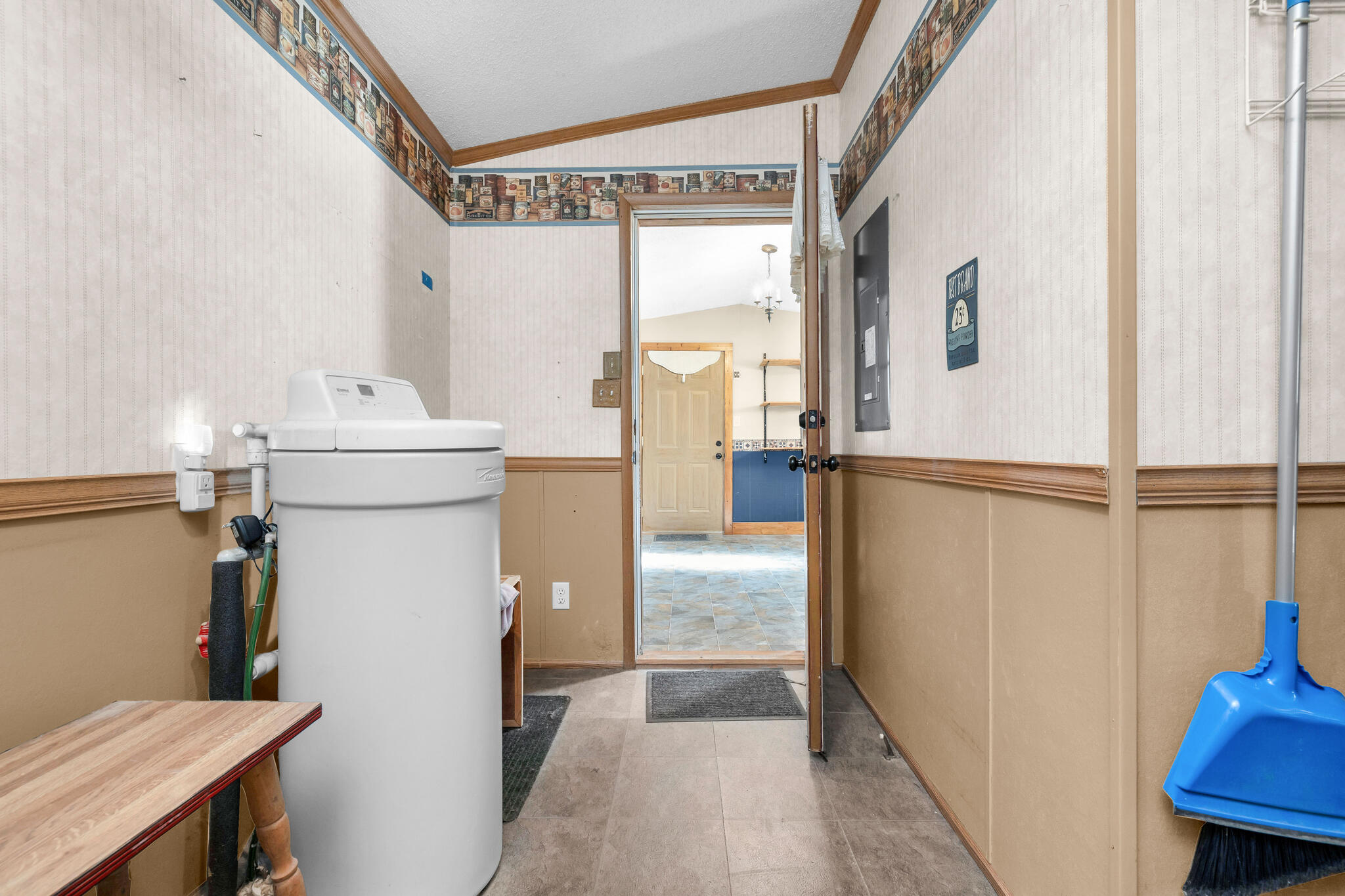 8712 County Road 11, De Graff, Ohio 43318